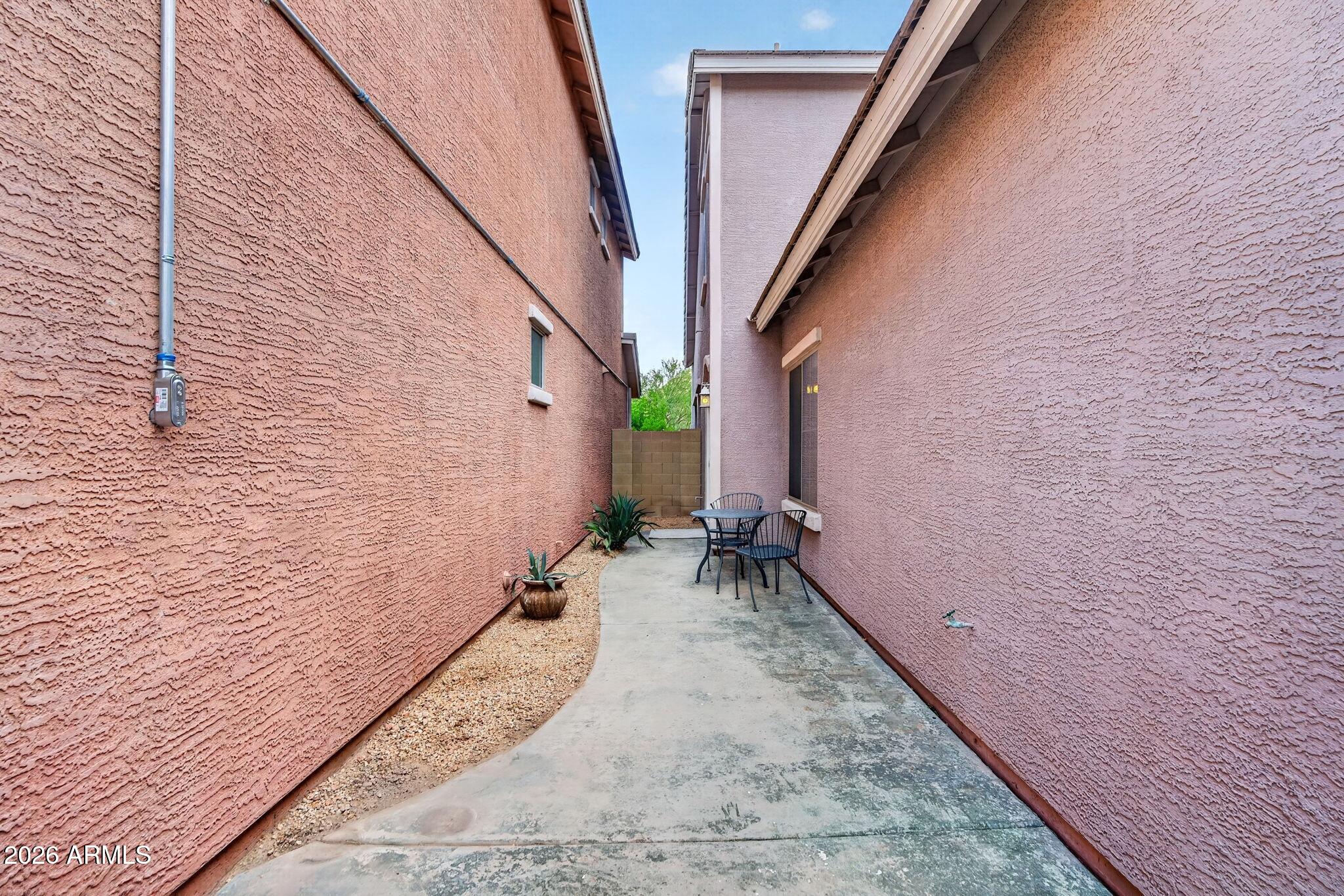 5041 W ESCUDA Drive