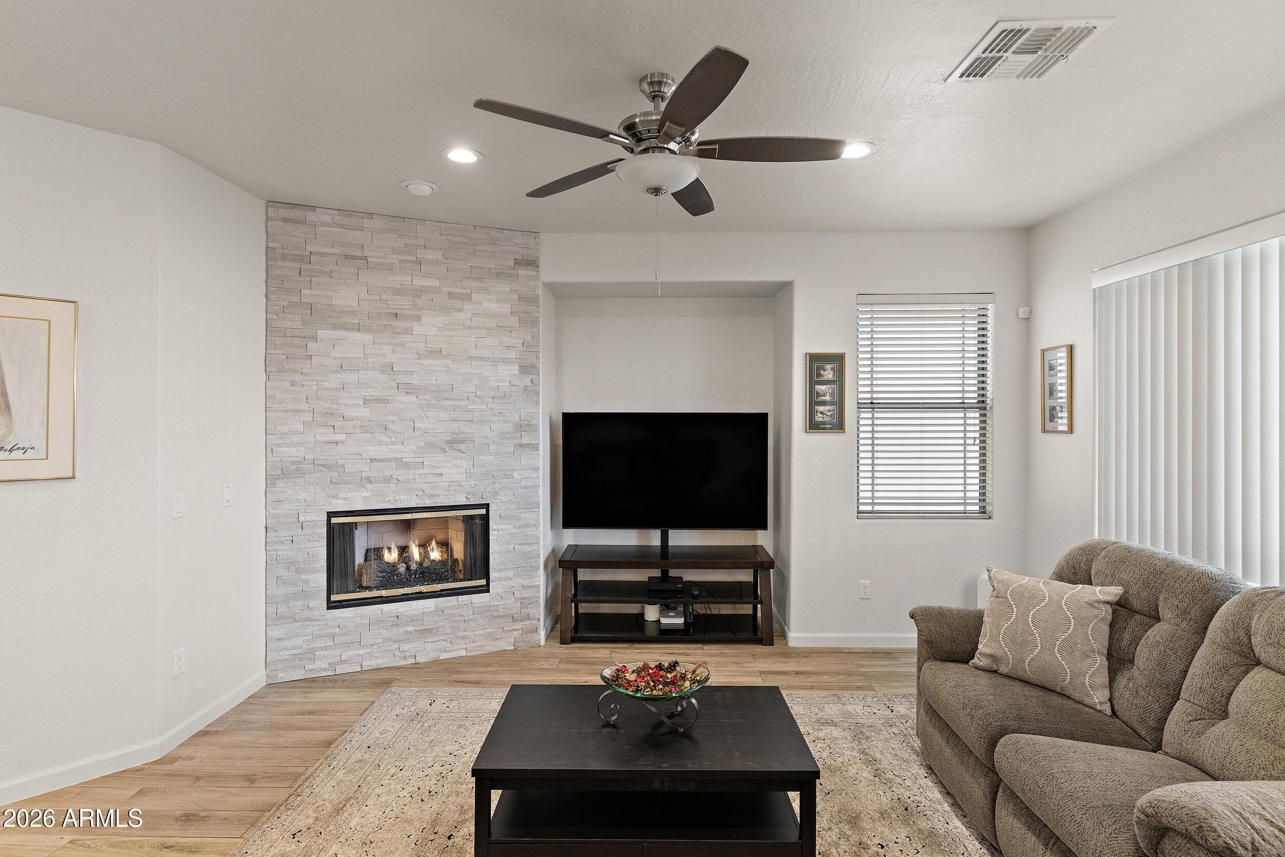 11500 E COCHISE Drive 1071
