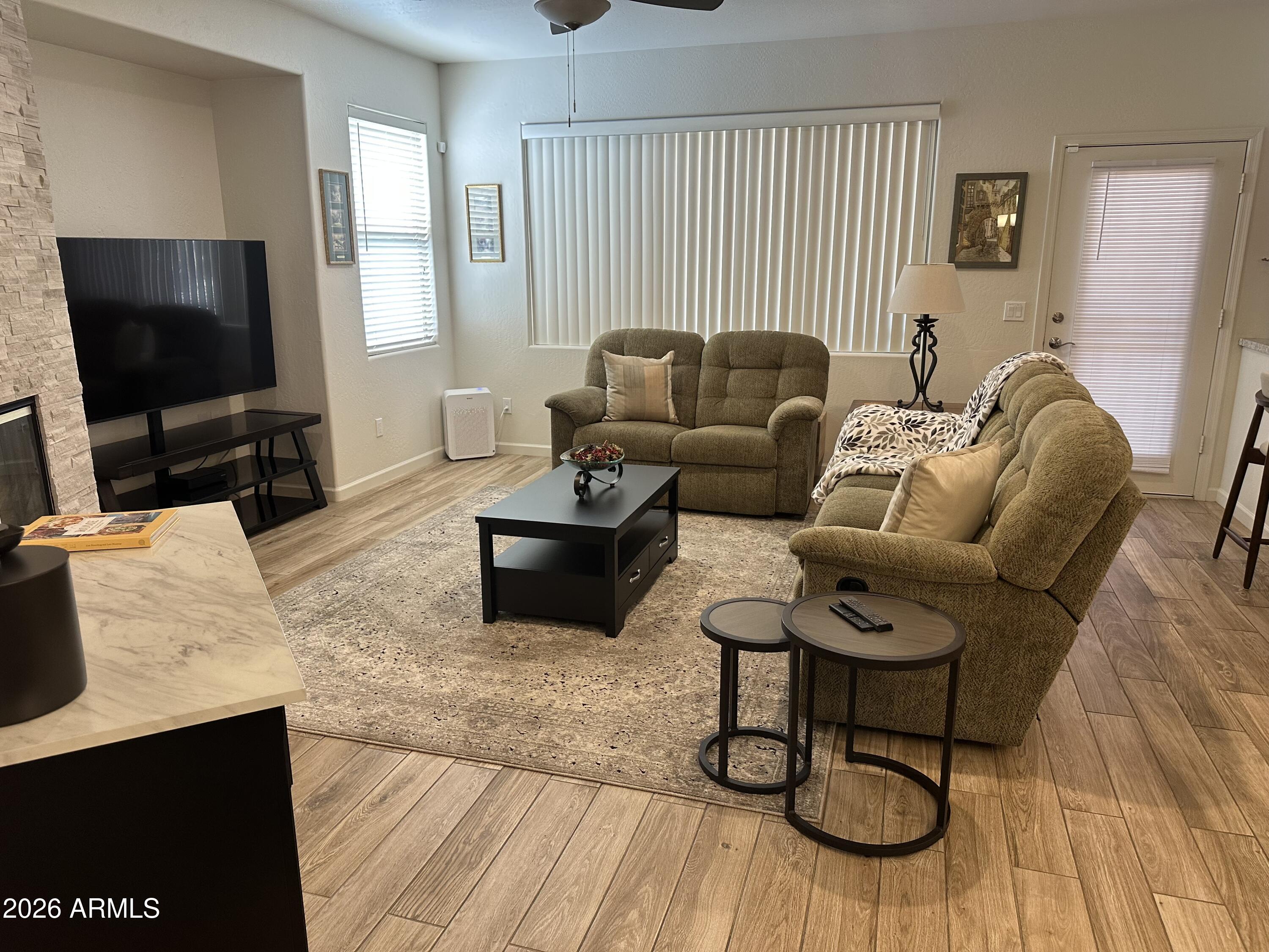 11500 E COCHISE Drive 1071