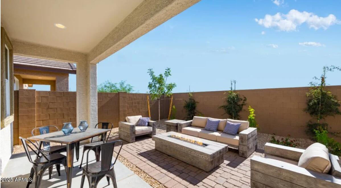17314 W SMOKETREE Drive