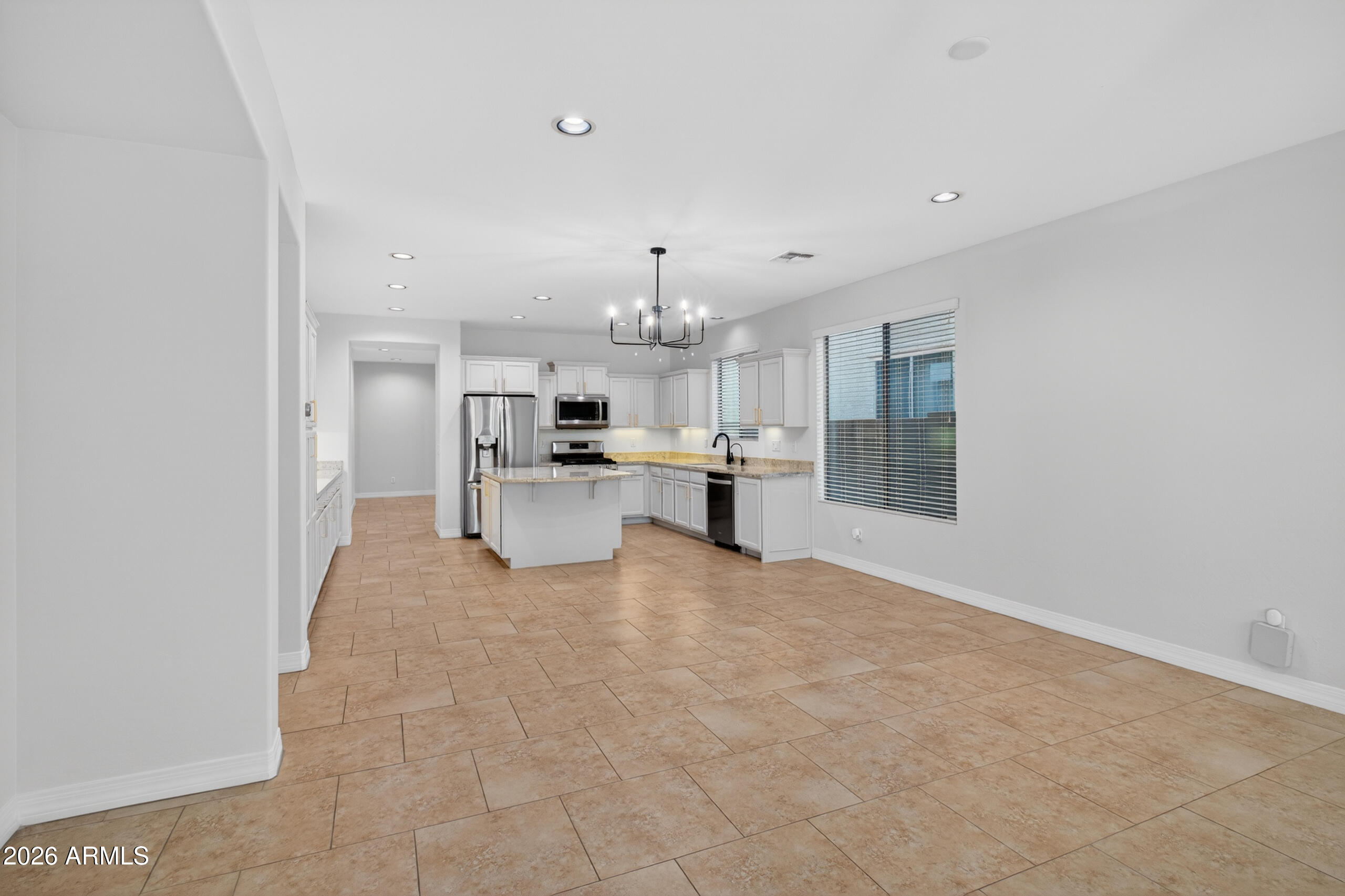 130 W HACKBERRY Drive