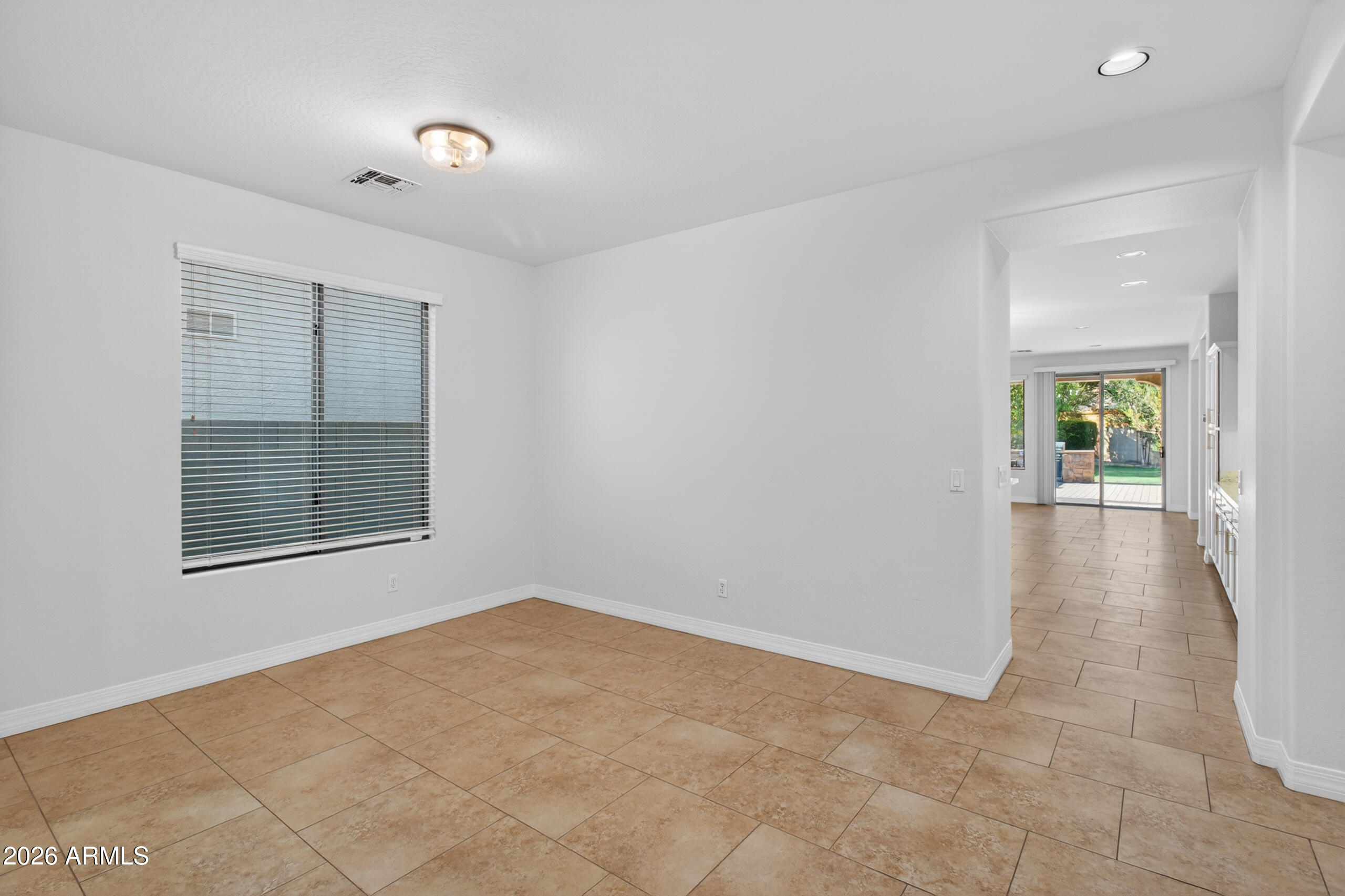 130 W HACKBERRY Drive