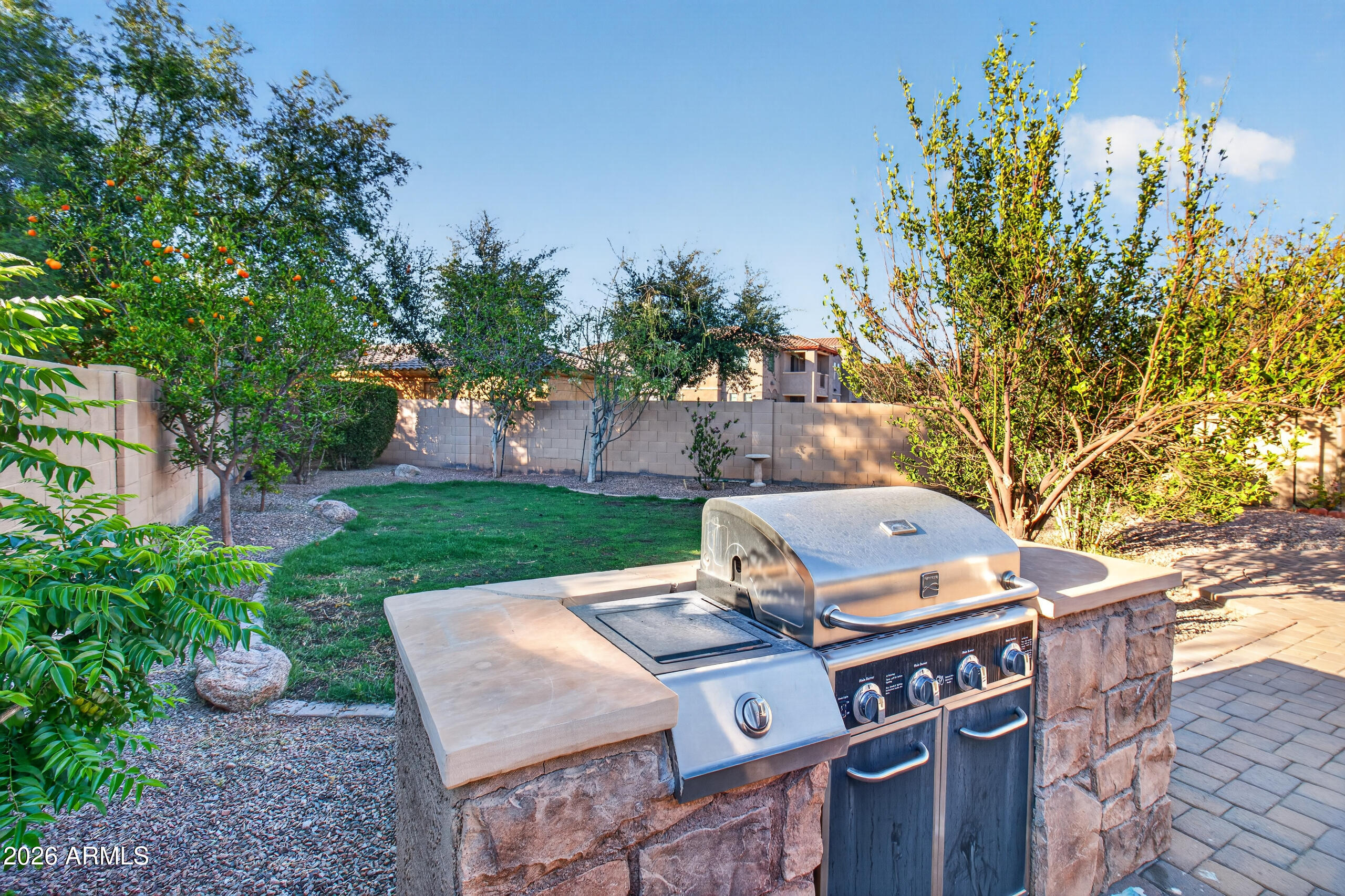 130 W HACKBERRY Drive