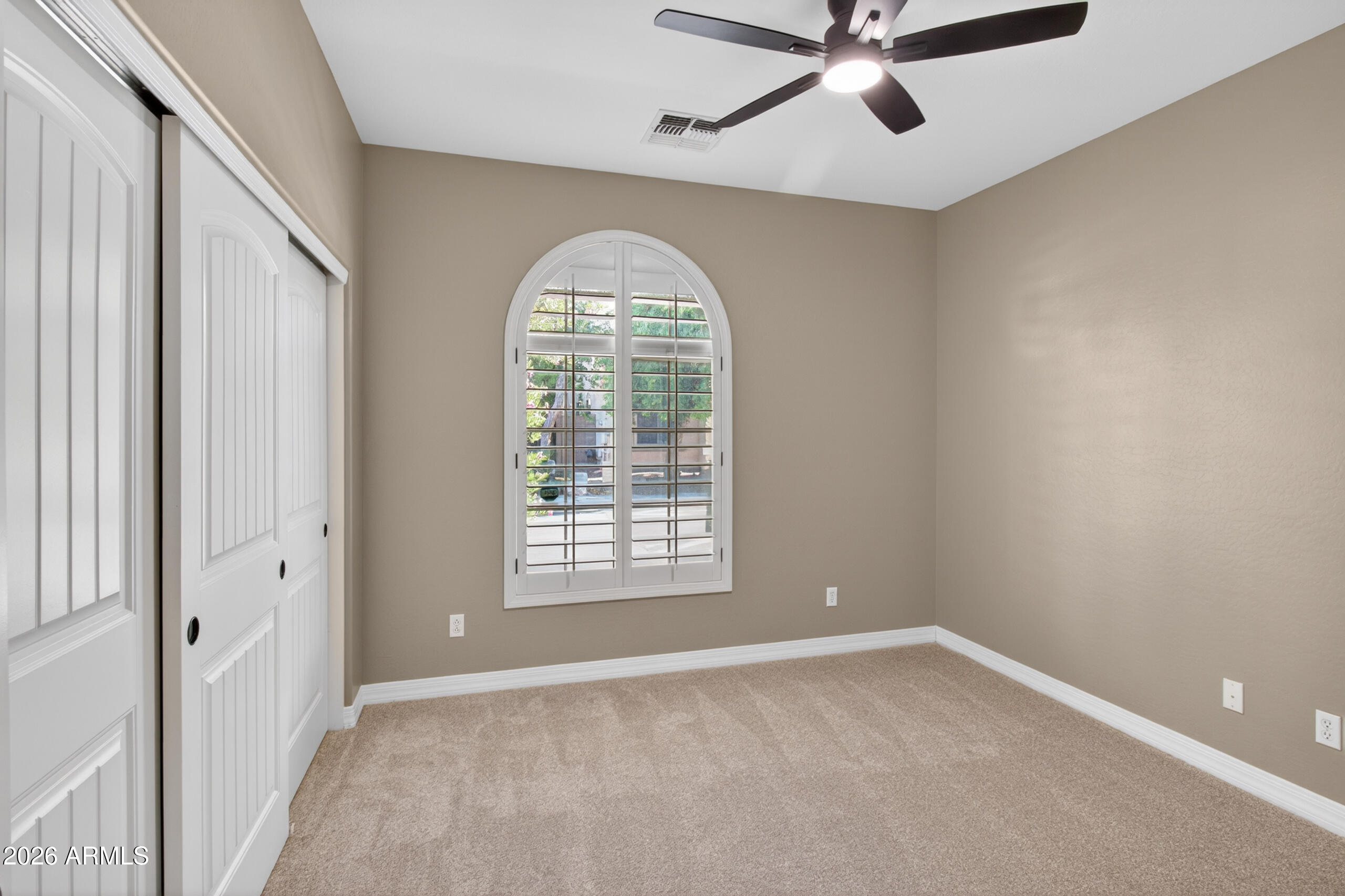 130 W HACKBERRY Drive