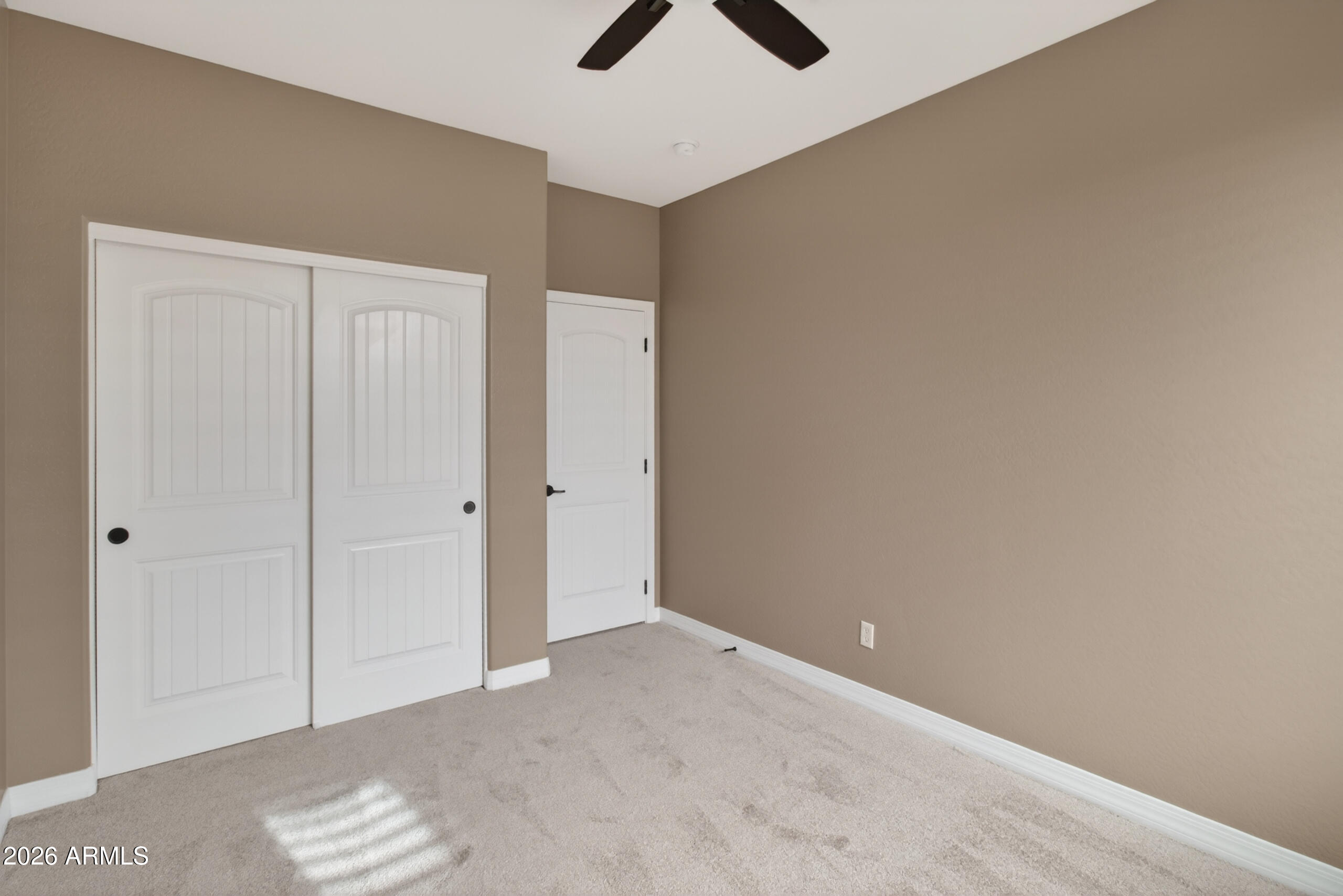 130 W HACKBERRY Drive