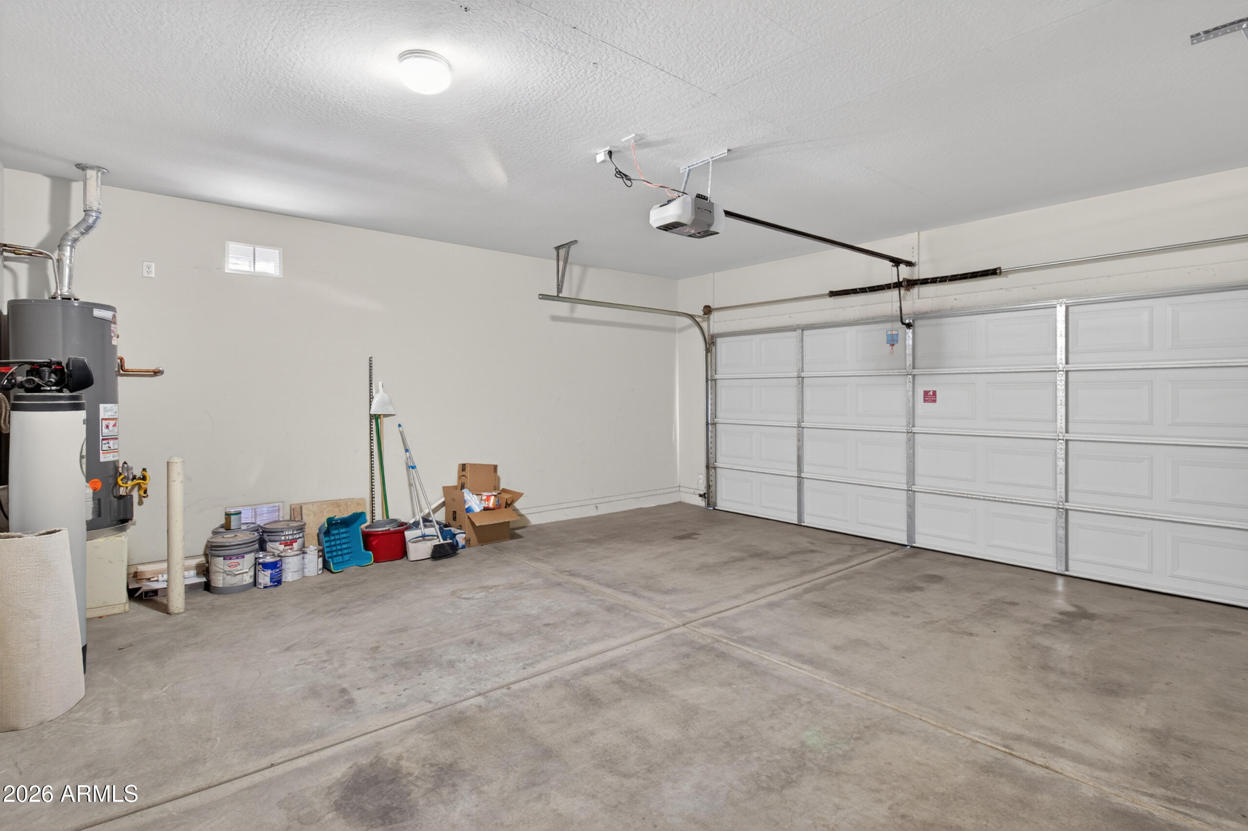 130 W HACKBERRY Drive