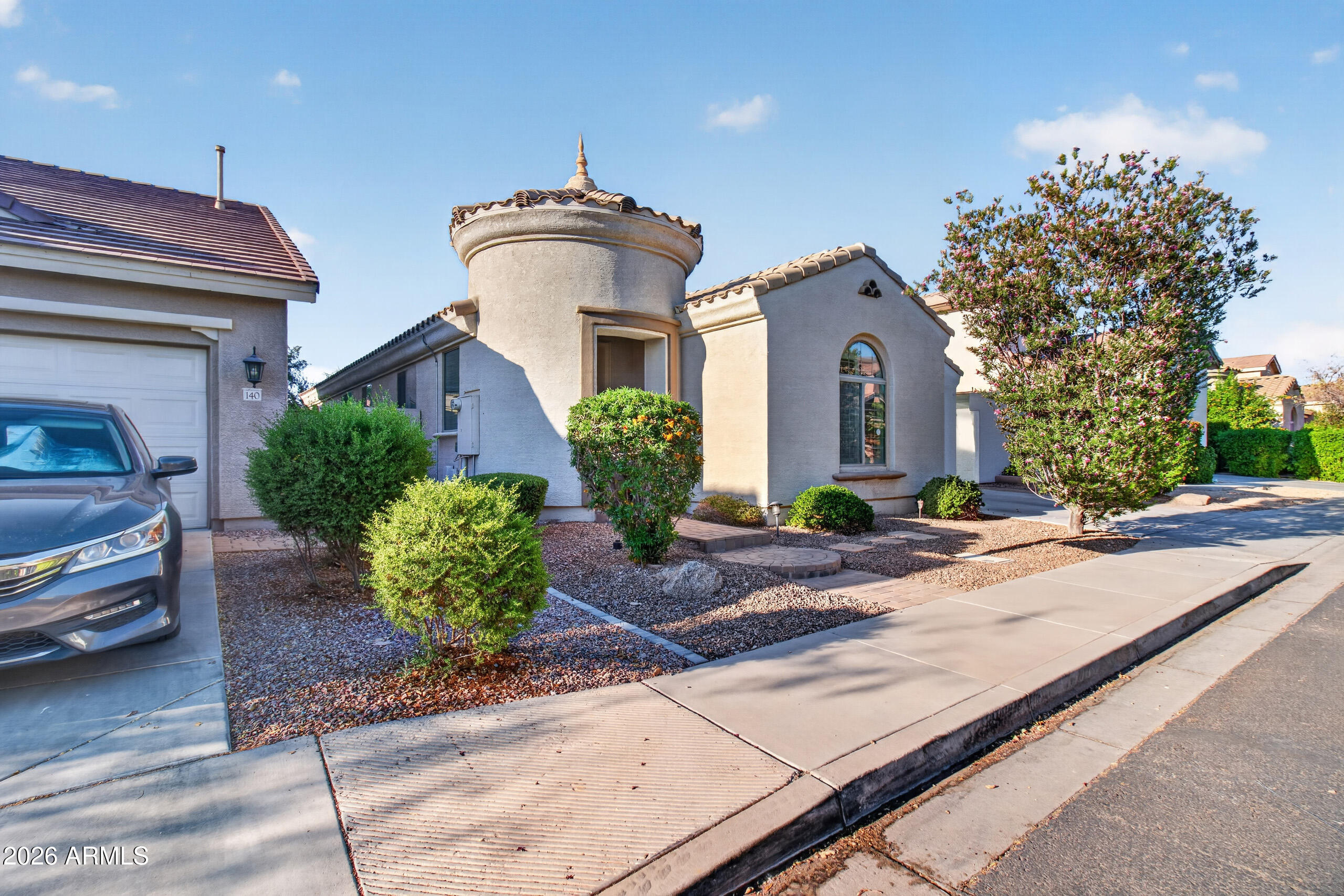 130 W HACKBERRY Drive