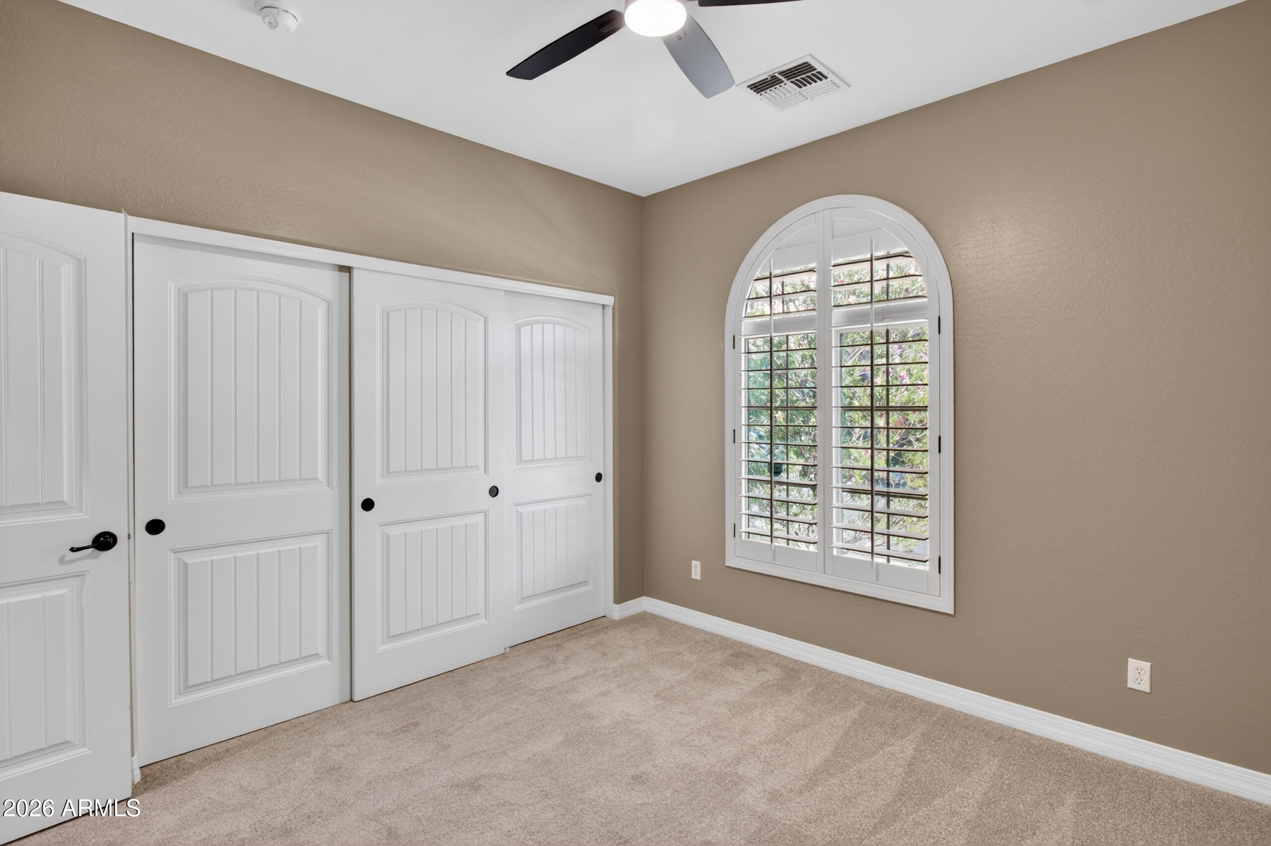 130 W HACKBERRY Drive