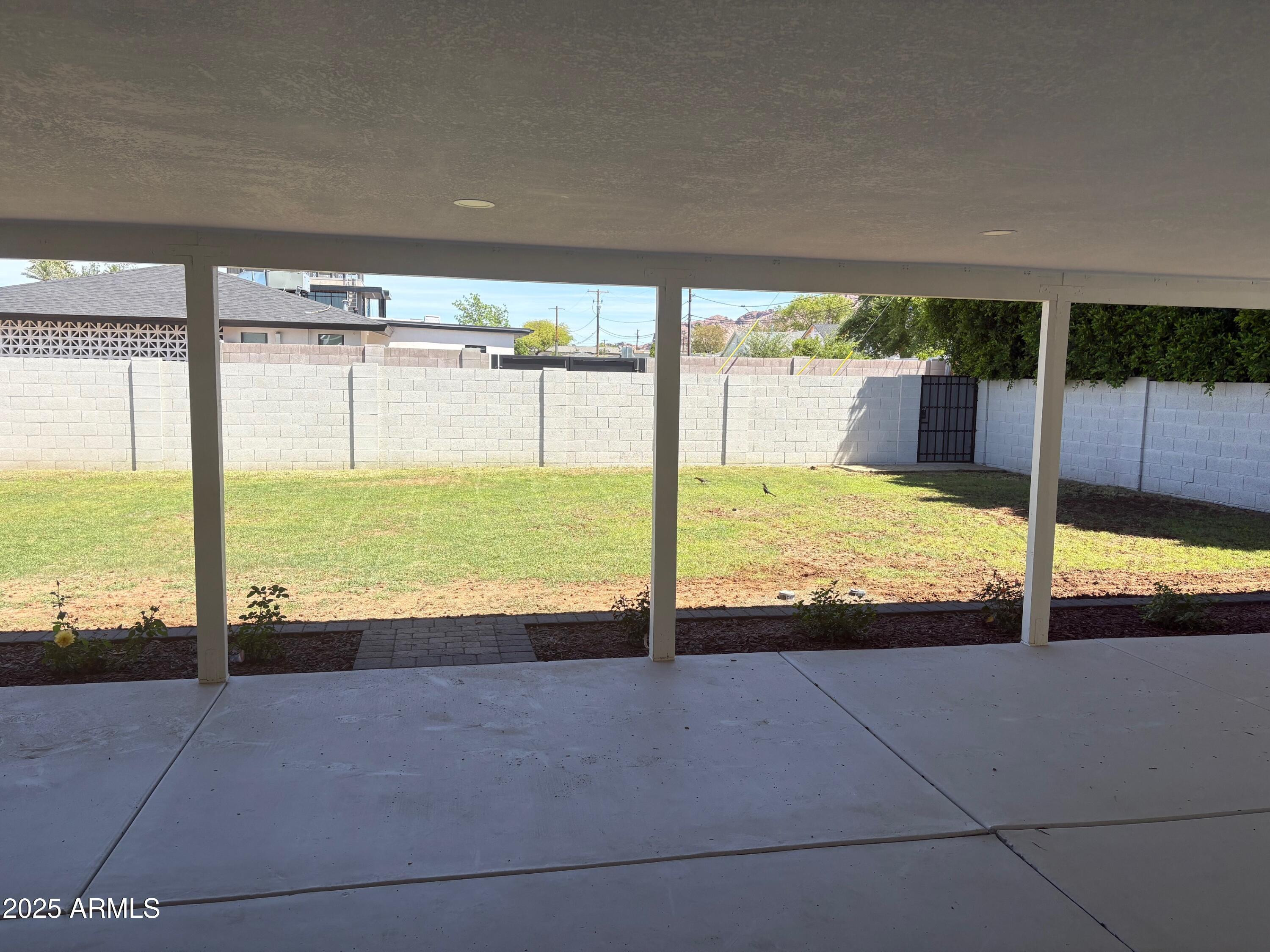 4402 E Mitchell Drive