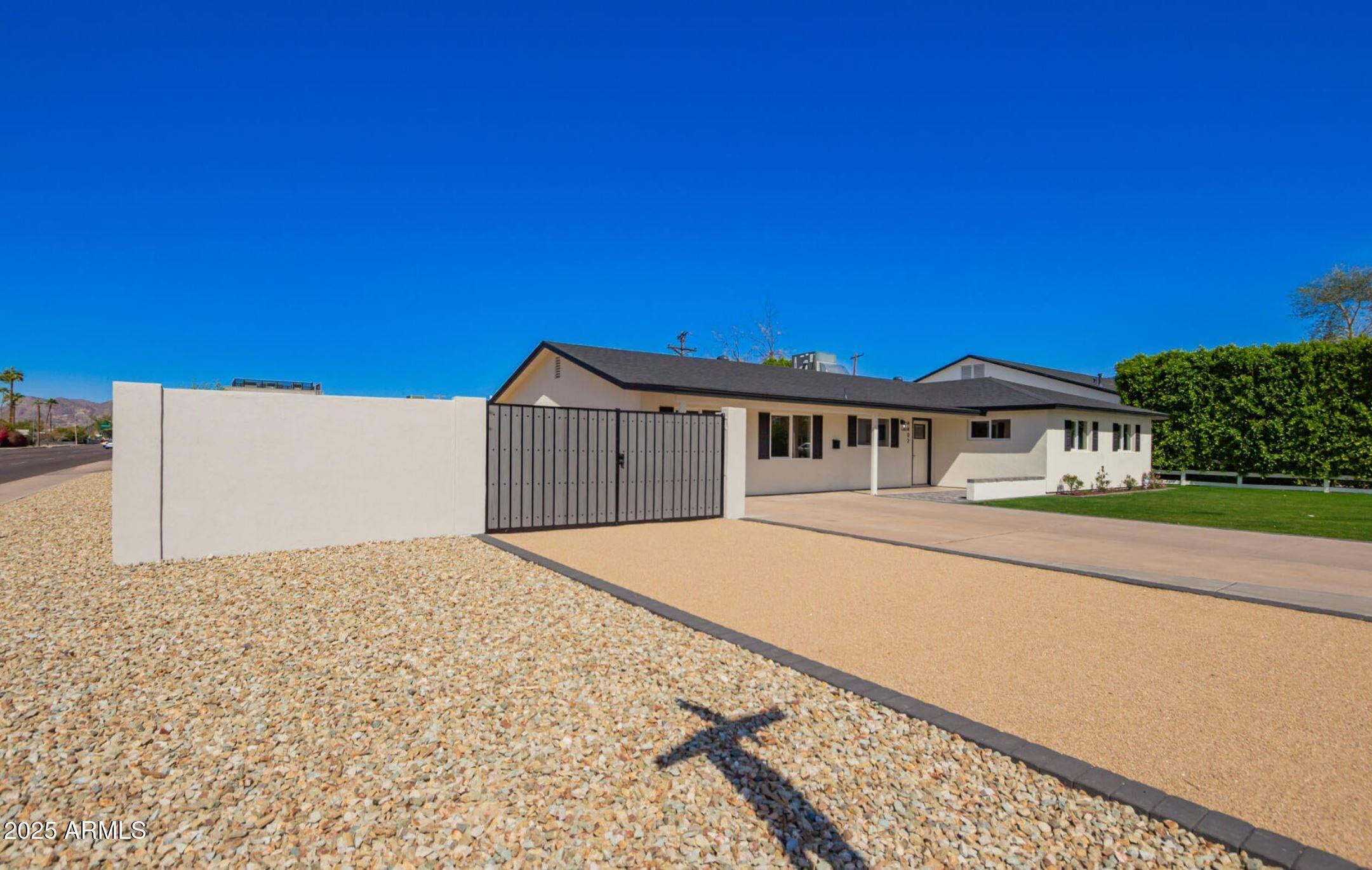 4402 E Mitchell Drive