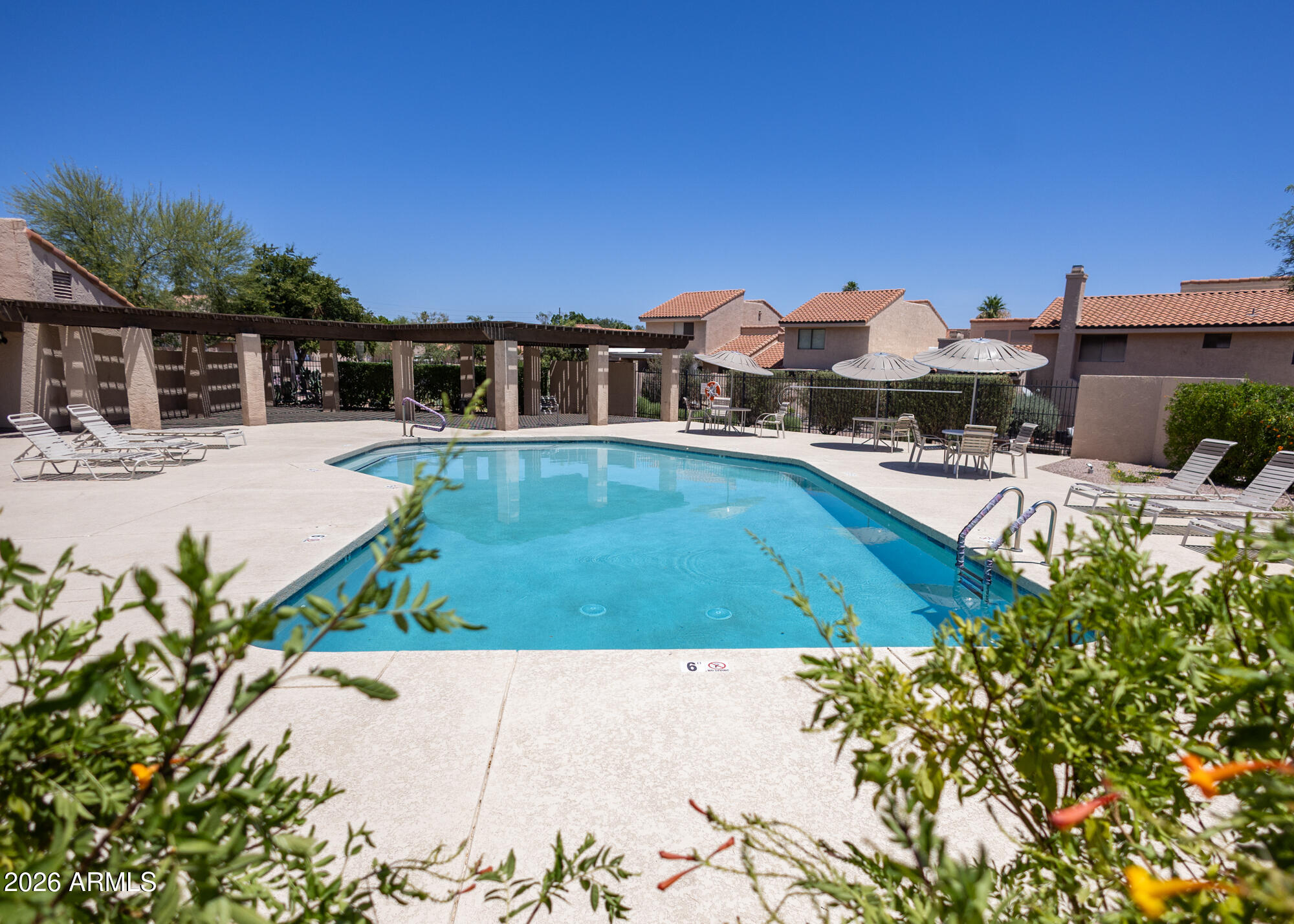 335 E BLUEBELL Lane