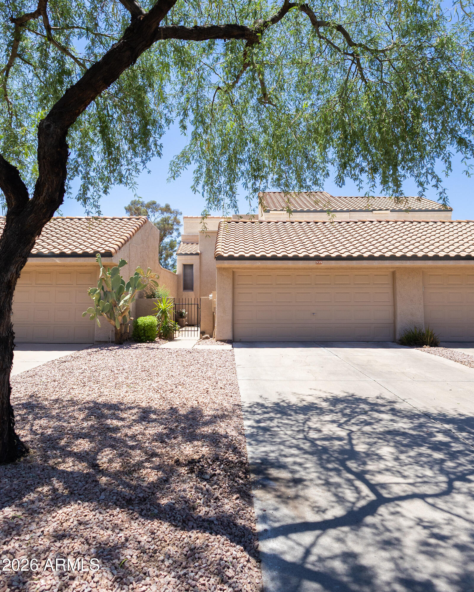 335 E BLUEBELL Lane