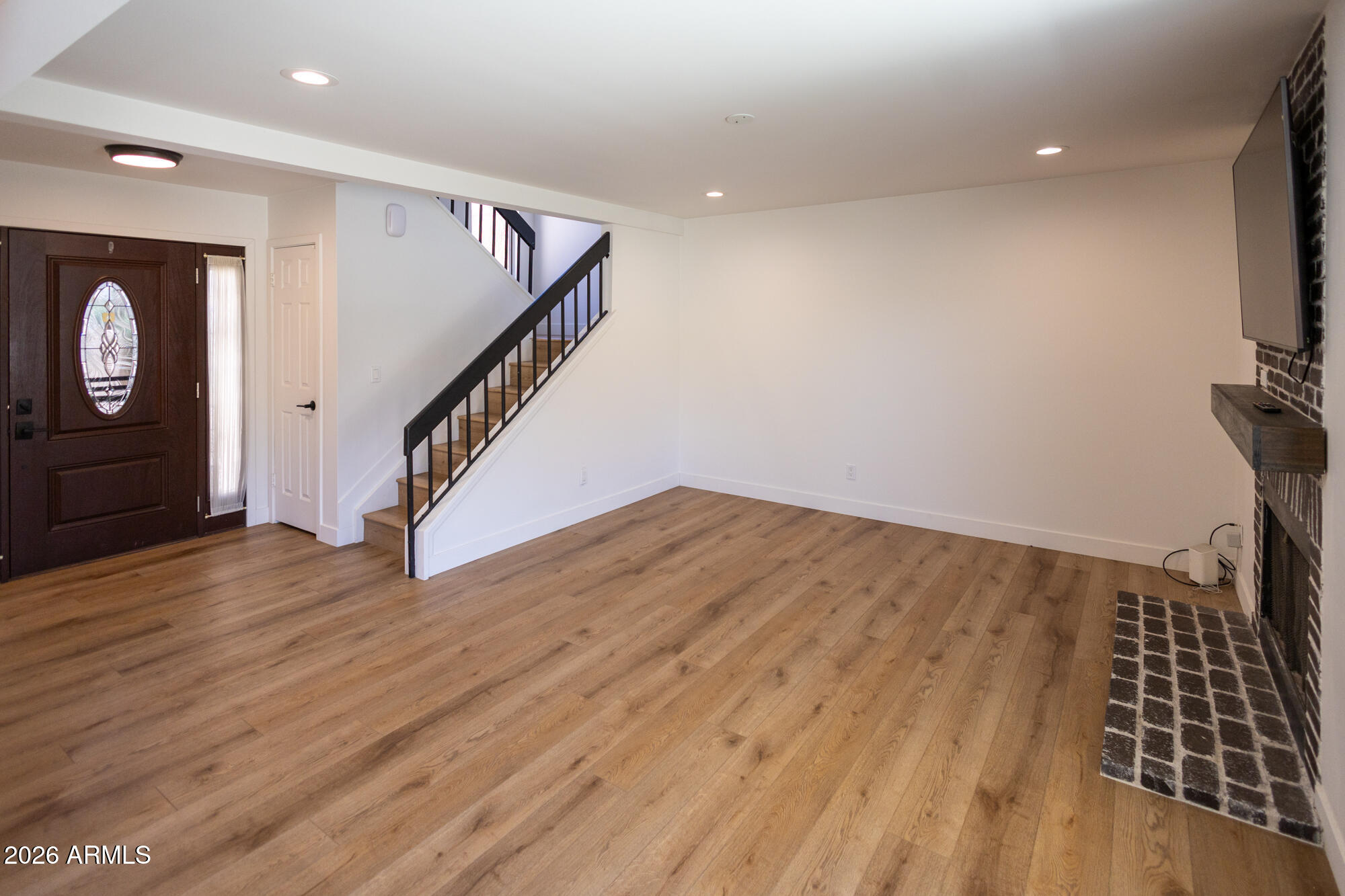 335 E BLUEBELL Lane