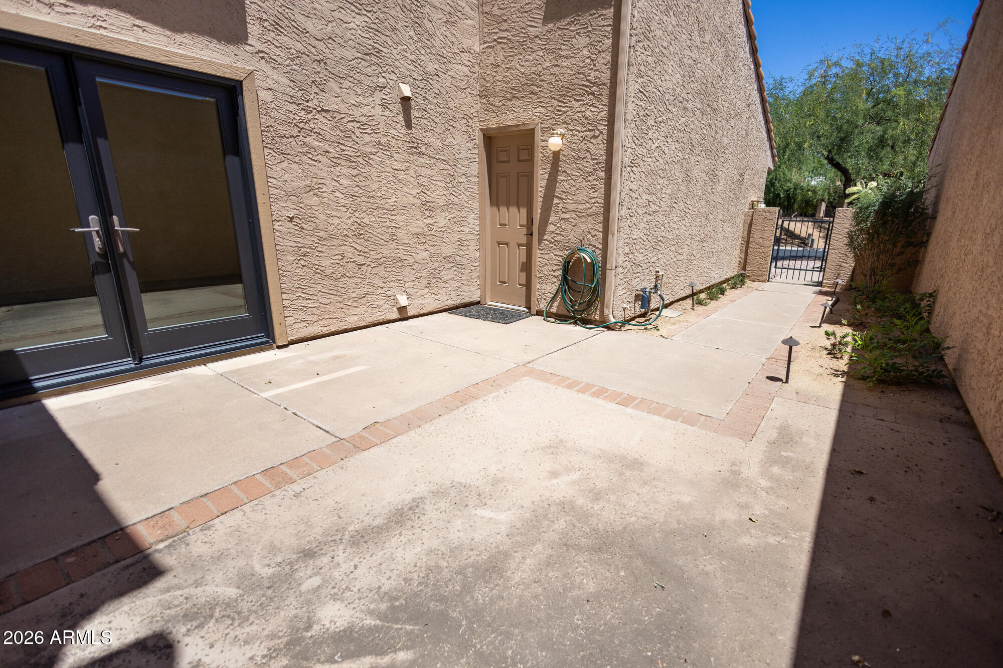 335 E BLUEBELL Lane