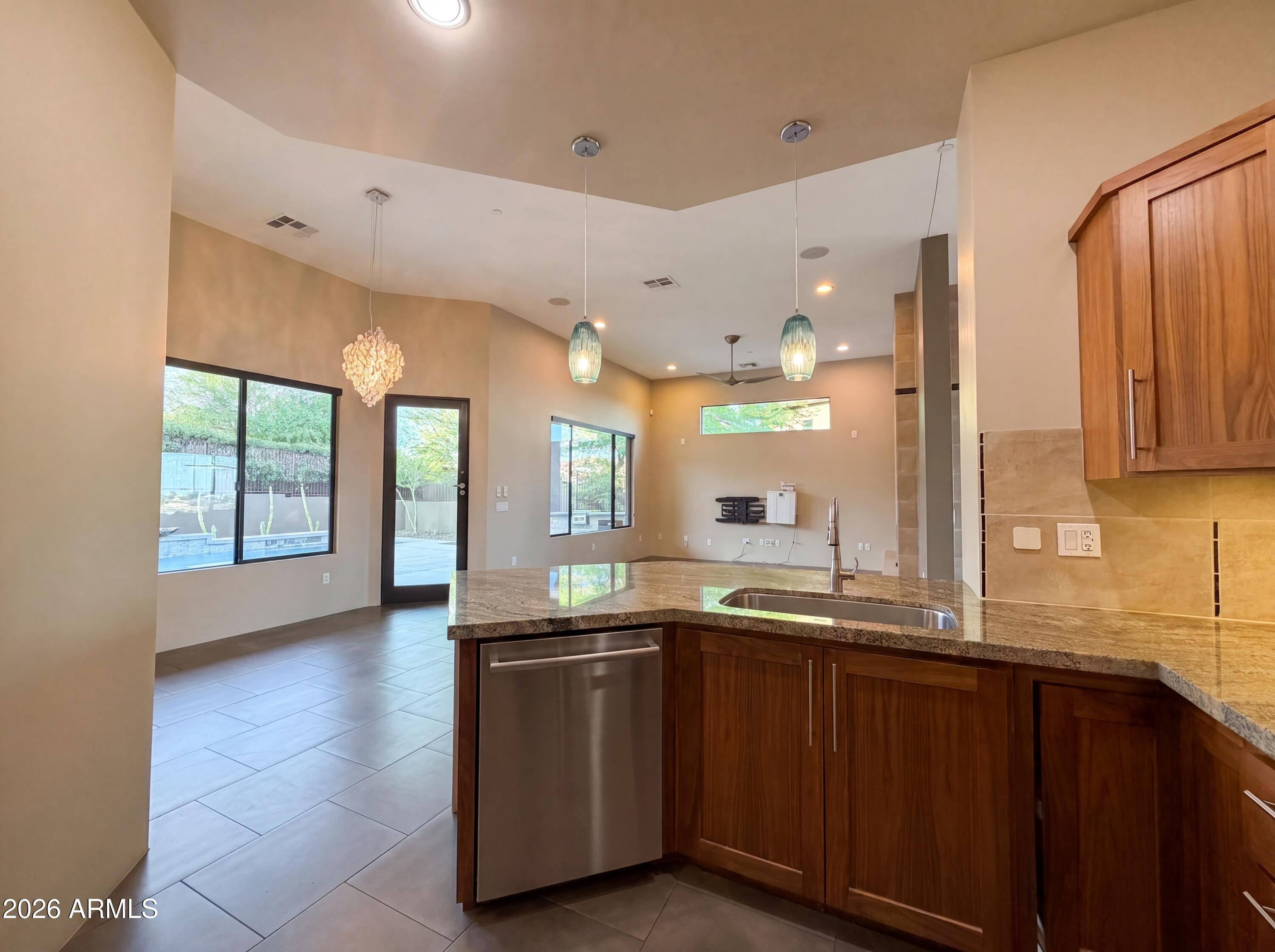 15470 E SYCAMORE Drive