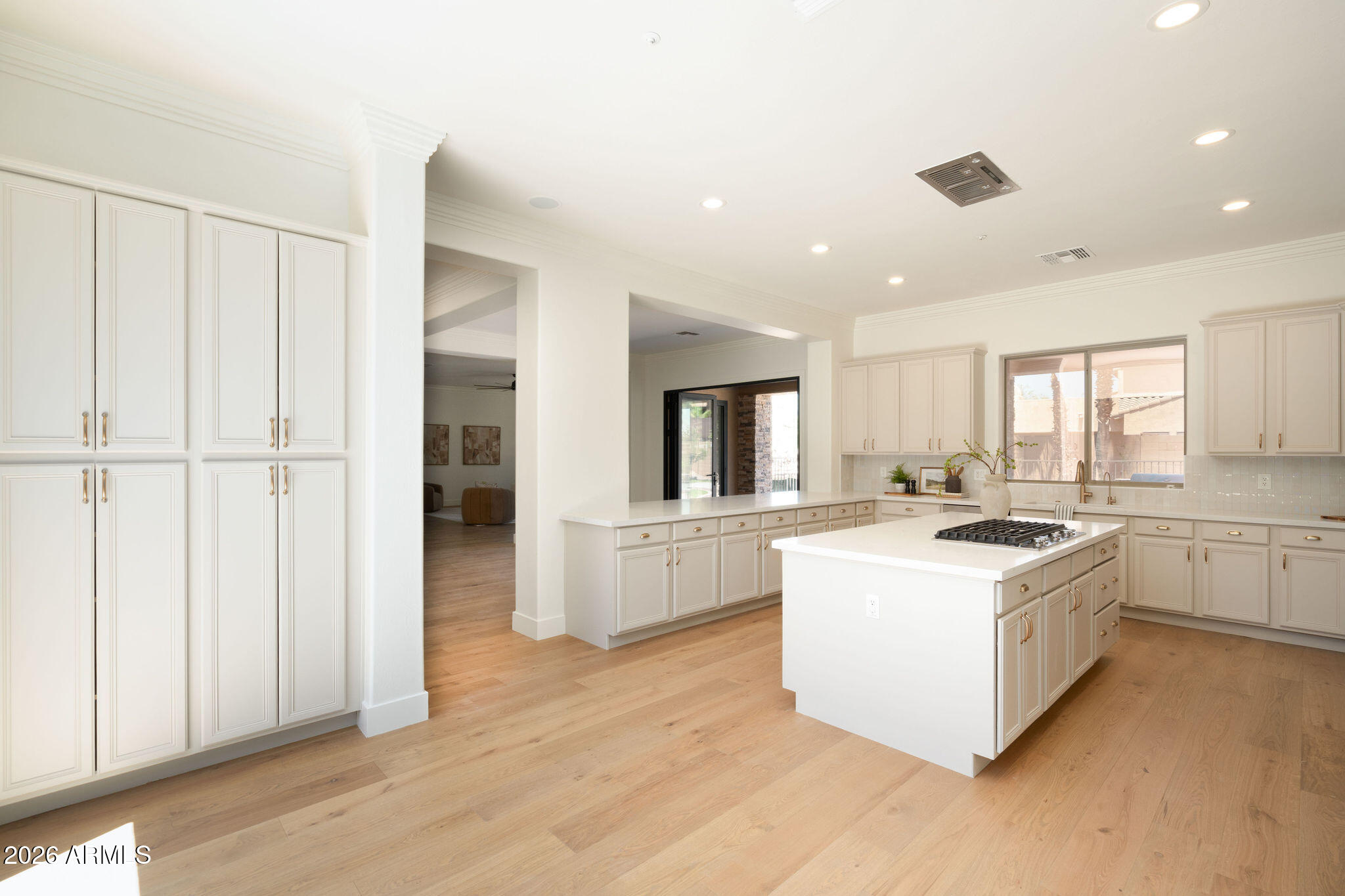 2514 W VIA SAVELLI