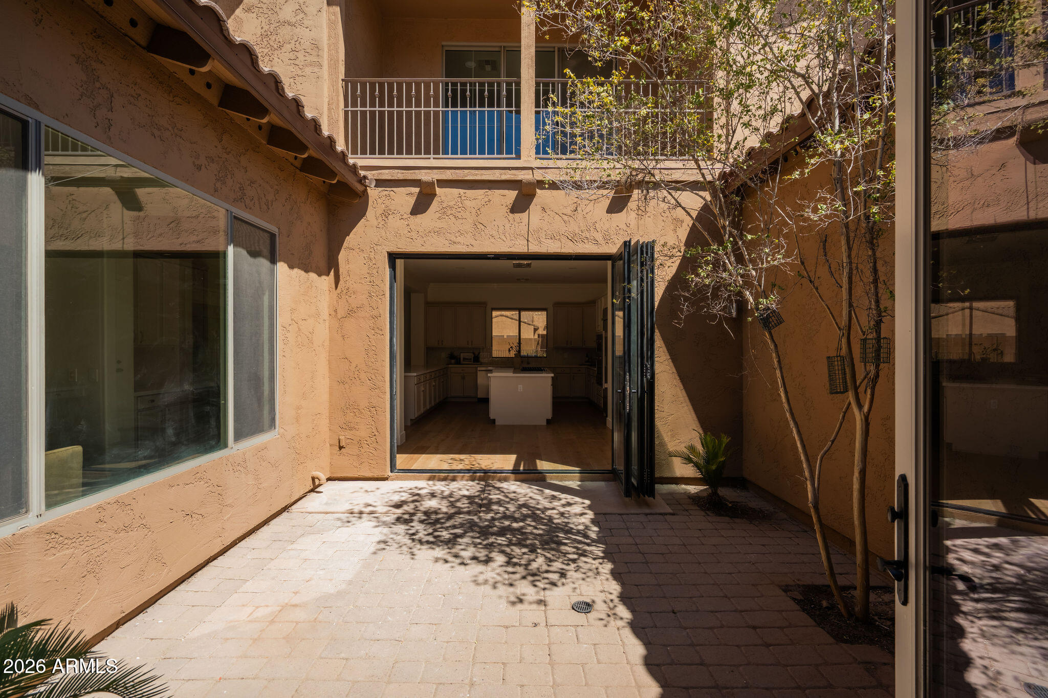 2514 W VIA SAVELLI