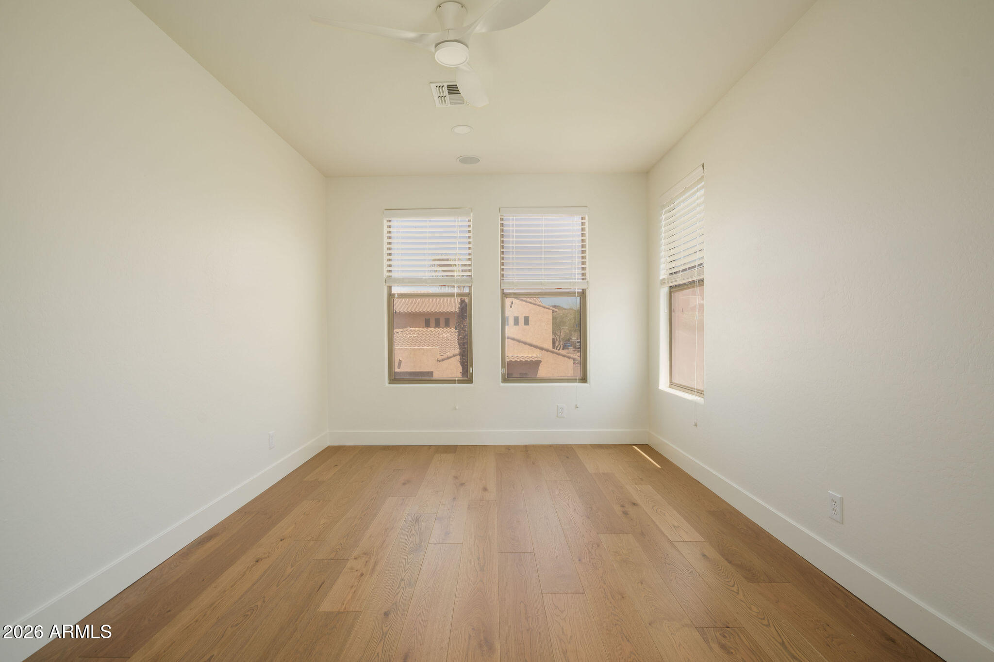 2514 W VIA SAVELLI