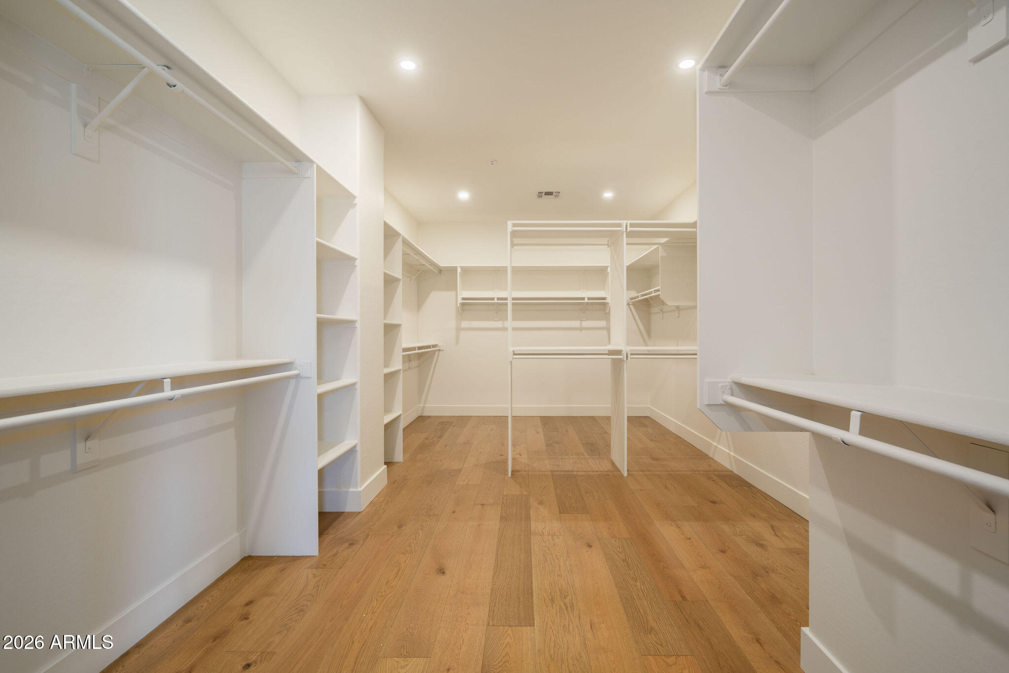 2514 W VIA SAVELLI