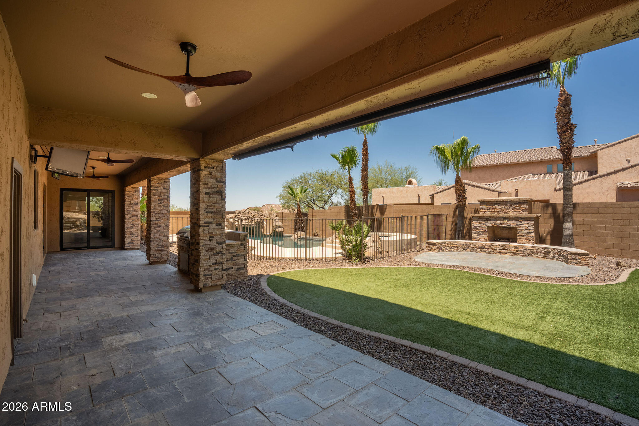 2514 W VIA SAVELLI