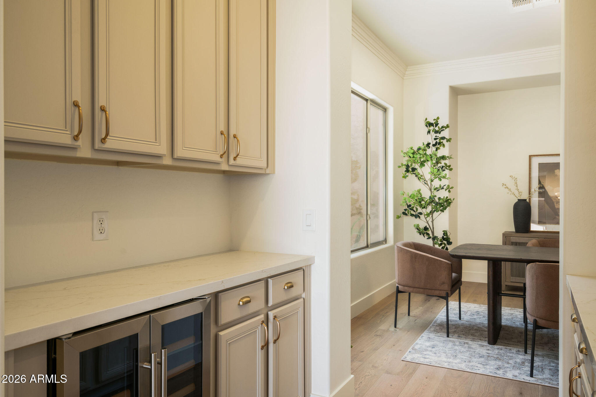 2514 W VIA SAVELLI