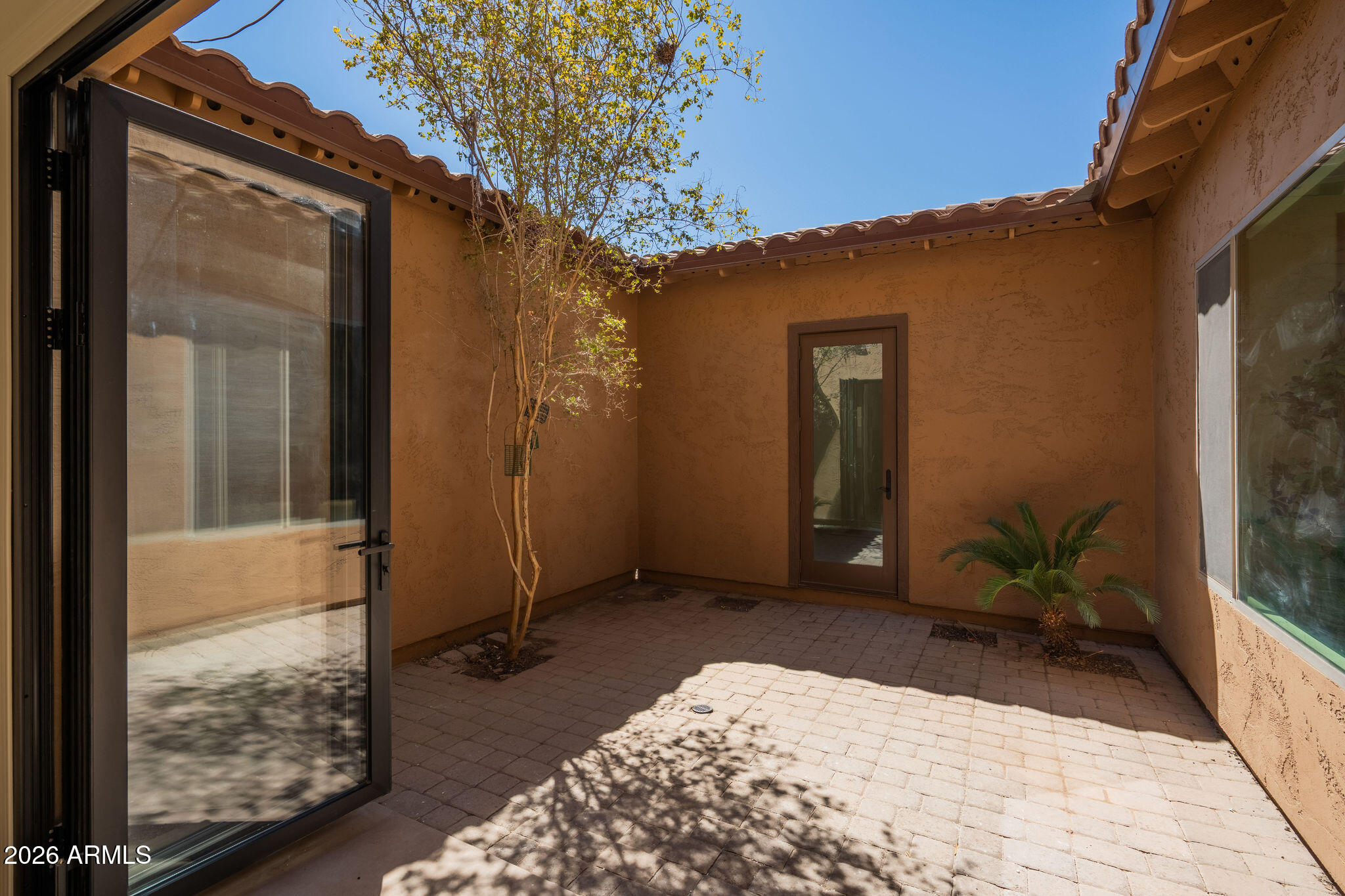 2514 W VIA SAVELLI
