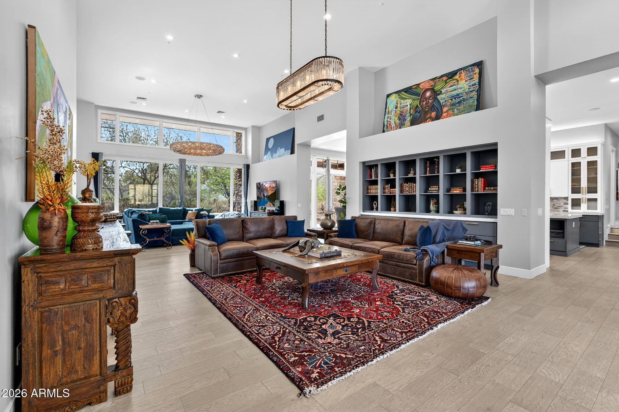 9810 E THOMPSON PEAK Parkway 807