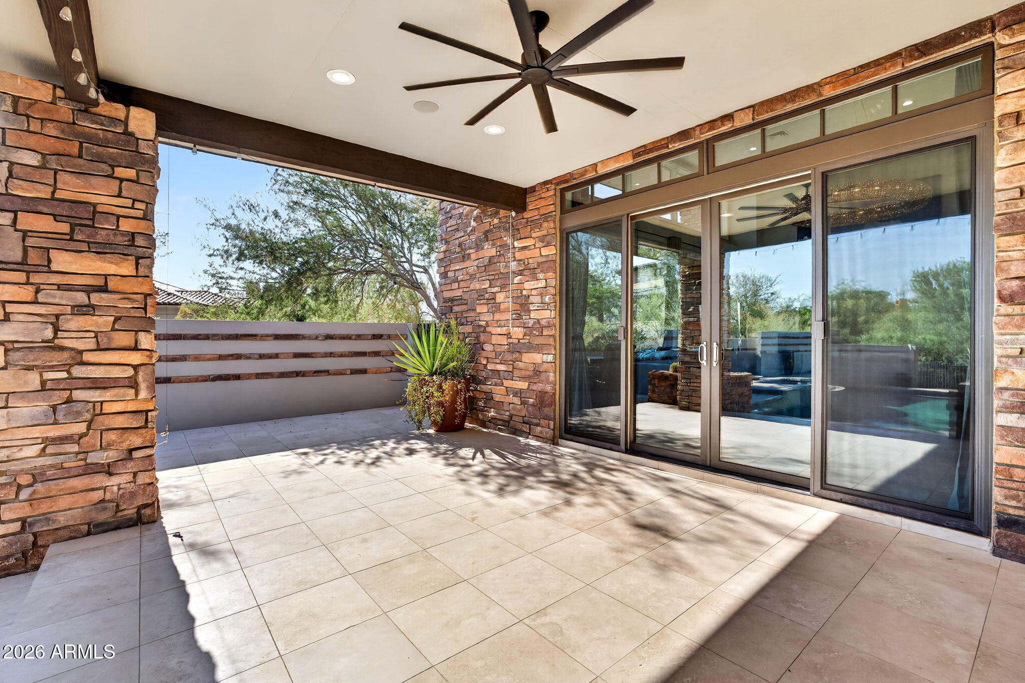 9810 E THOMPSON PEAK Parkway 807