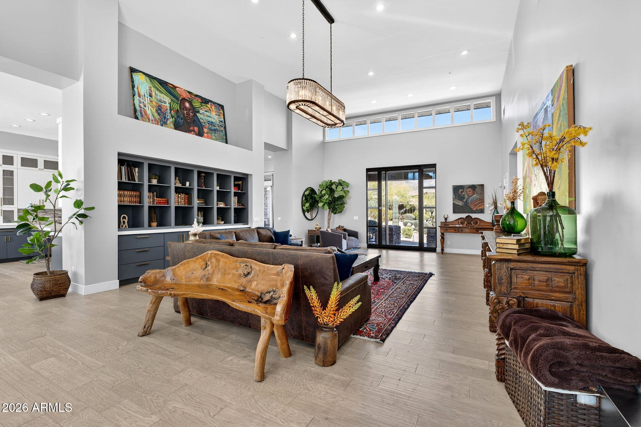 9810 E THOMPSON PEAK Parkway 807