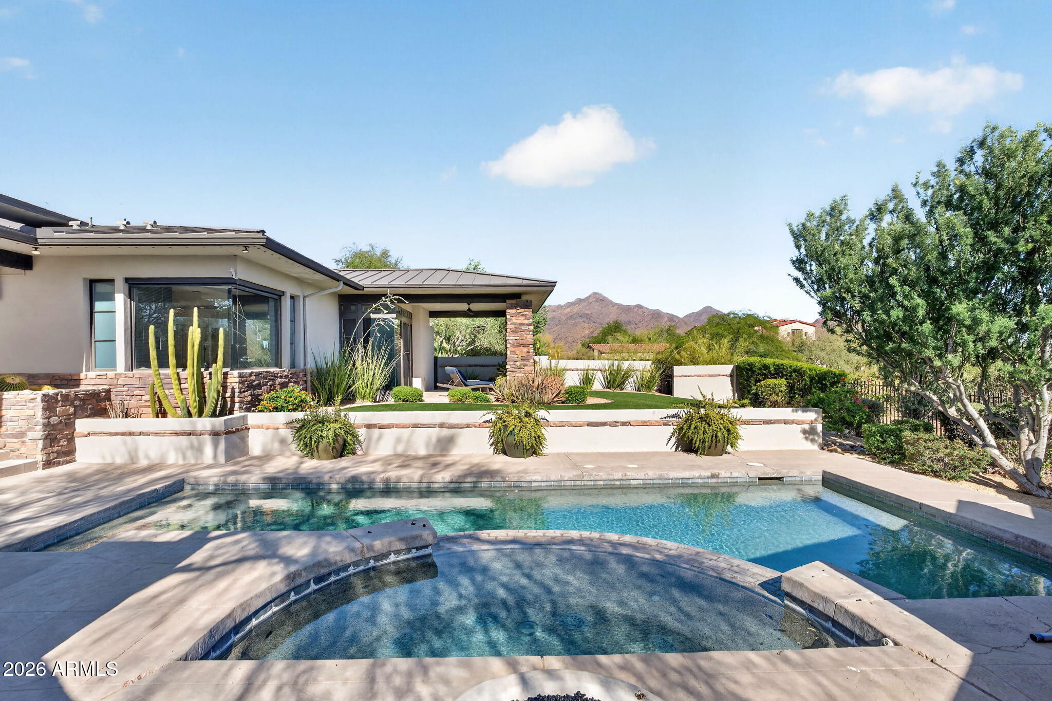 9810 E THOMPSON PEAK Parkway 807