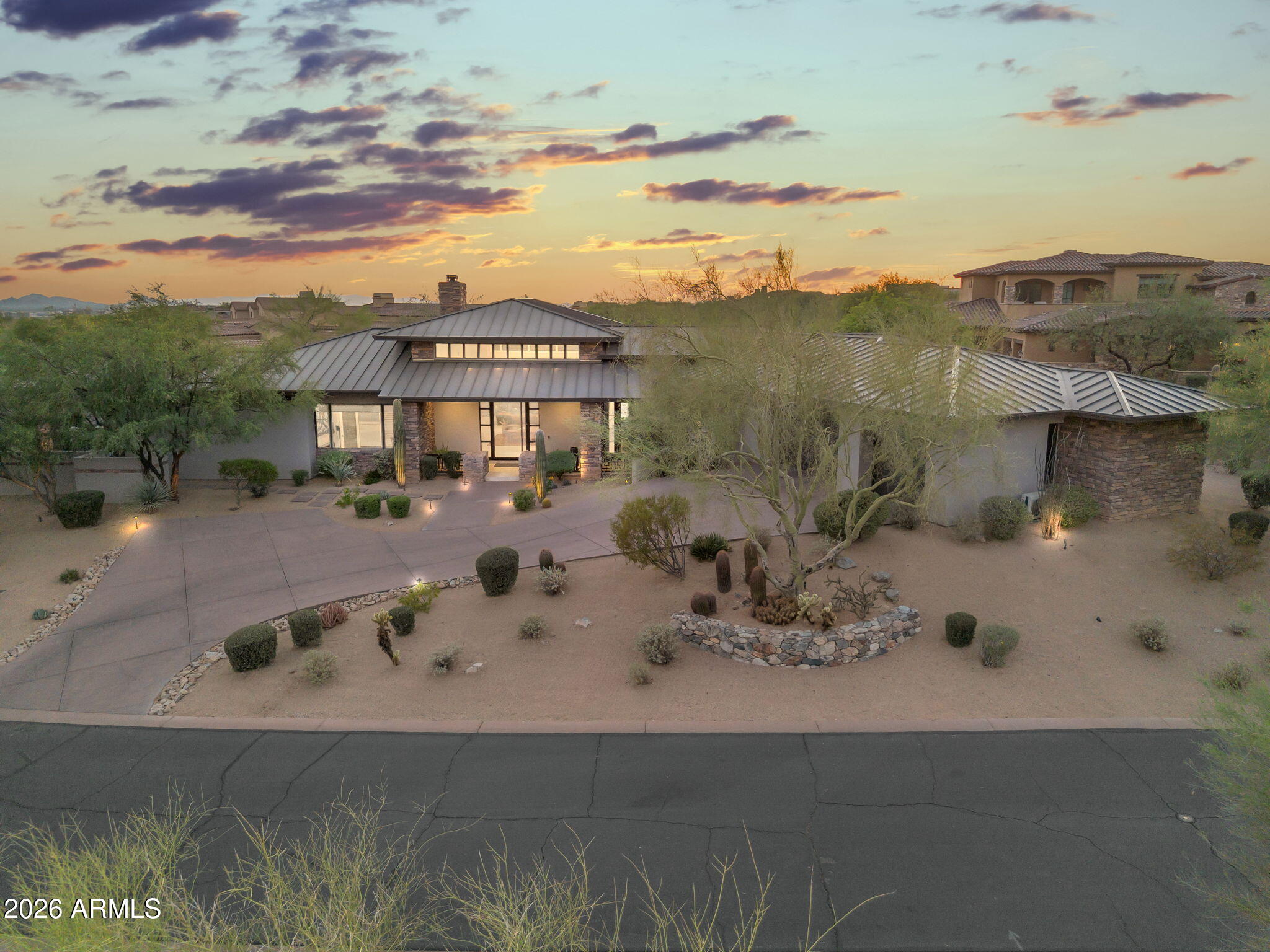 9810 E THOMPSON PEAK Parkway 807