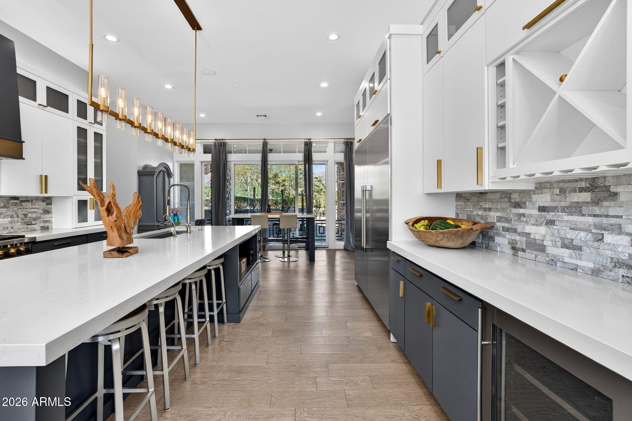9810 E THOMPSON PEAK Parkway 807