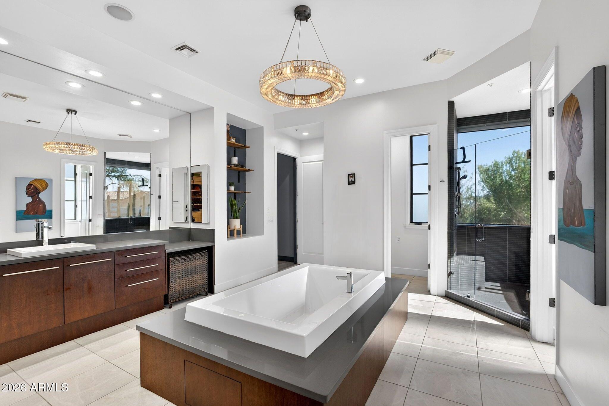 9810 E THOMPSON PEAK Parkway 807