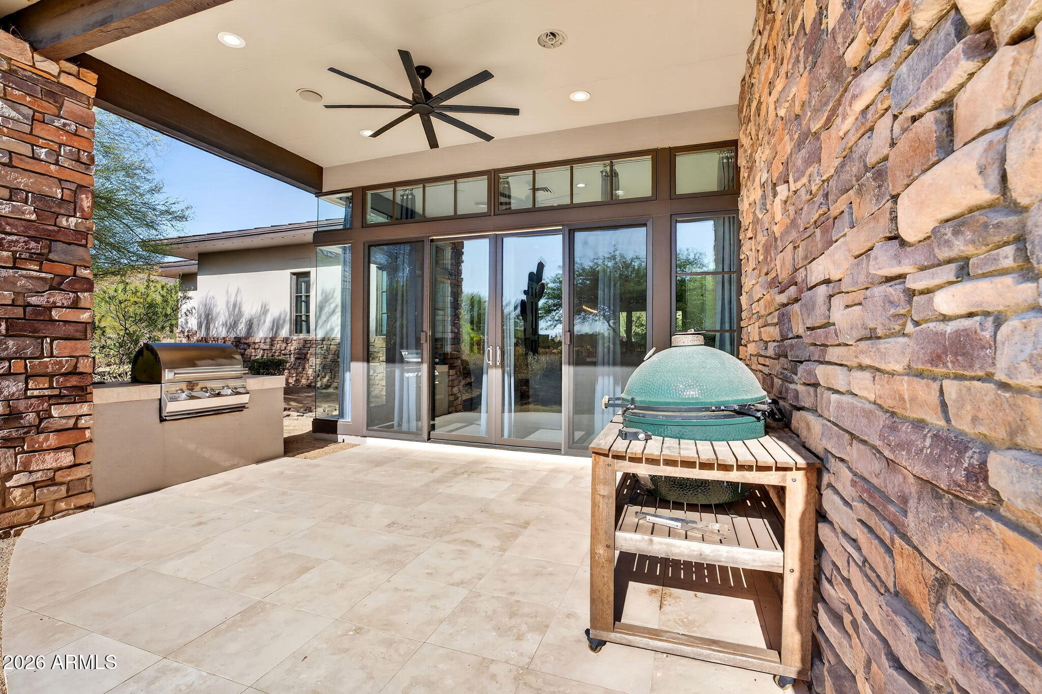 9810 E THOMPSON PEAK Parkway 807