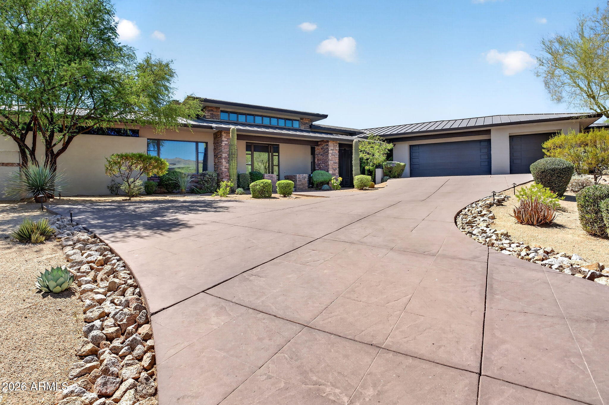 9810 E THOMPSON PEAK Parkway 807