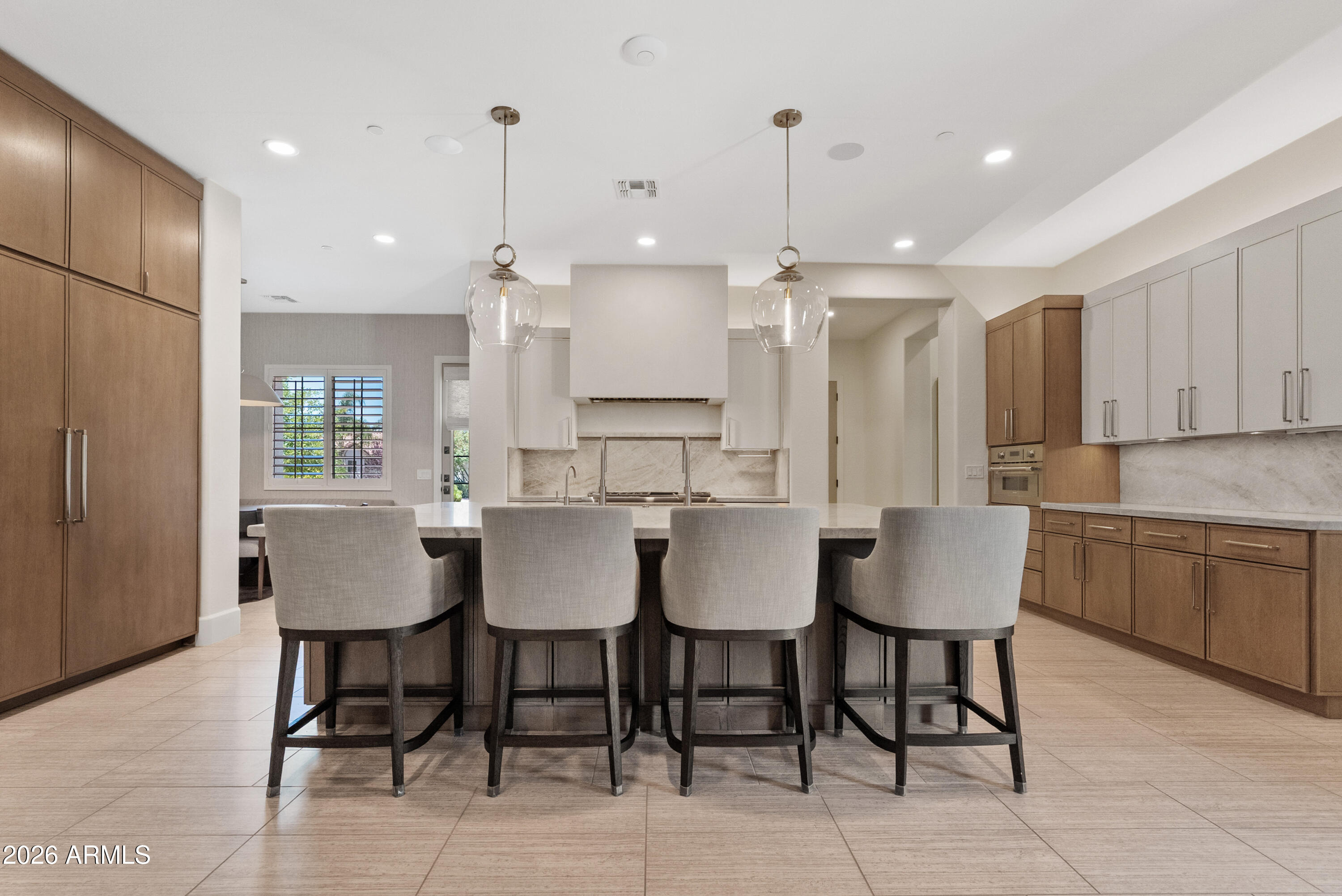 3939 E ENCANTO Street