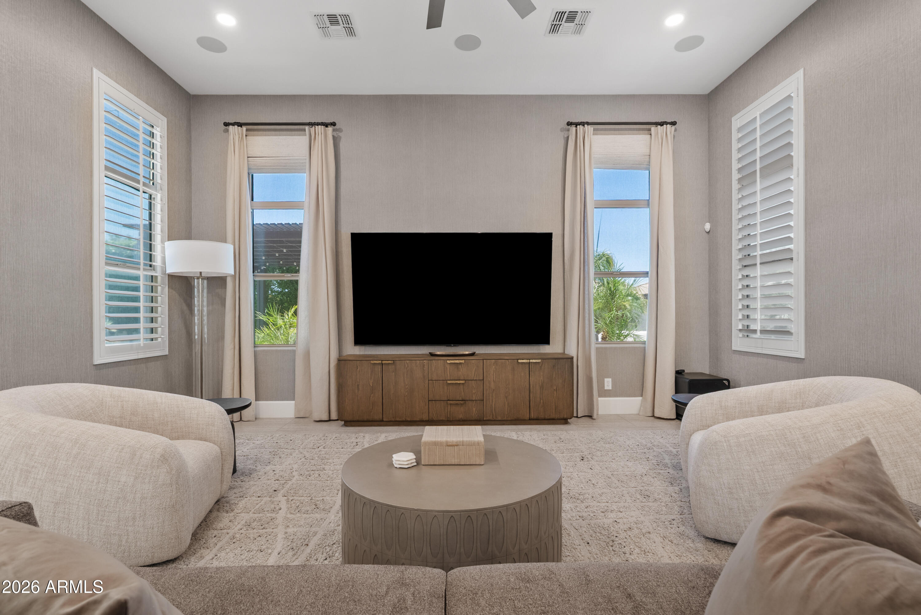 3939 E ENCANTO Street