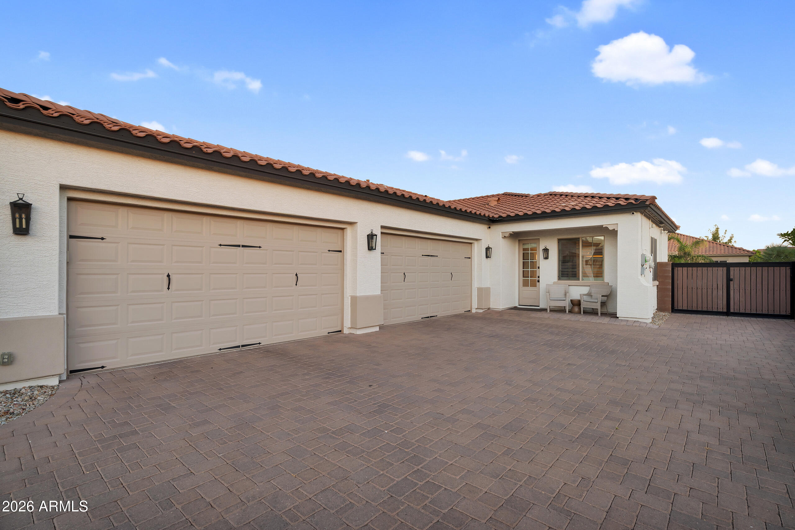 3939 E ENCANTO Street