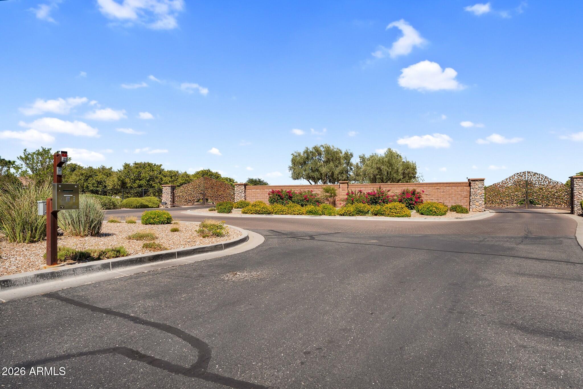 3939 E ENCANTO Street