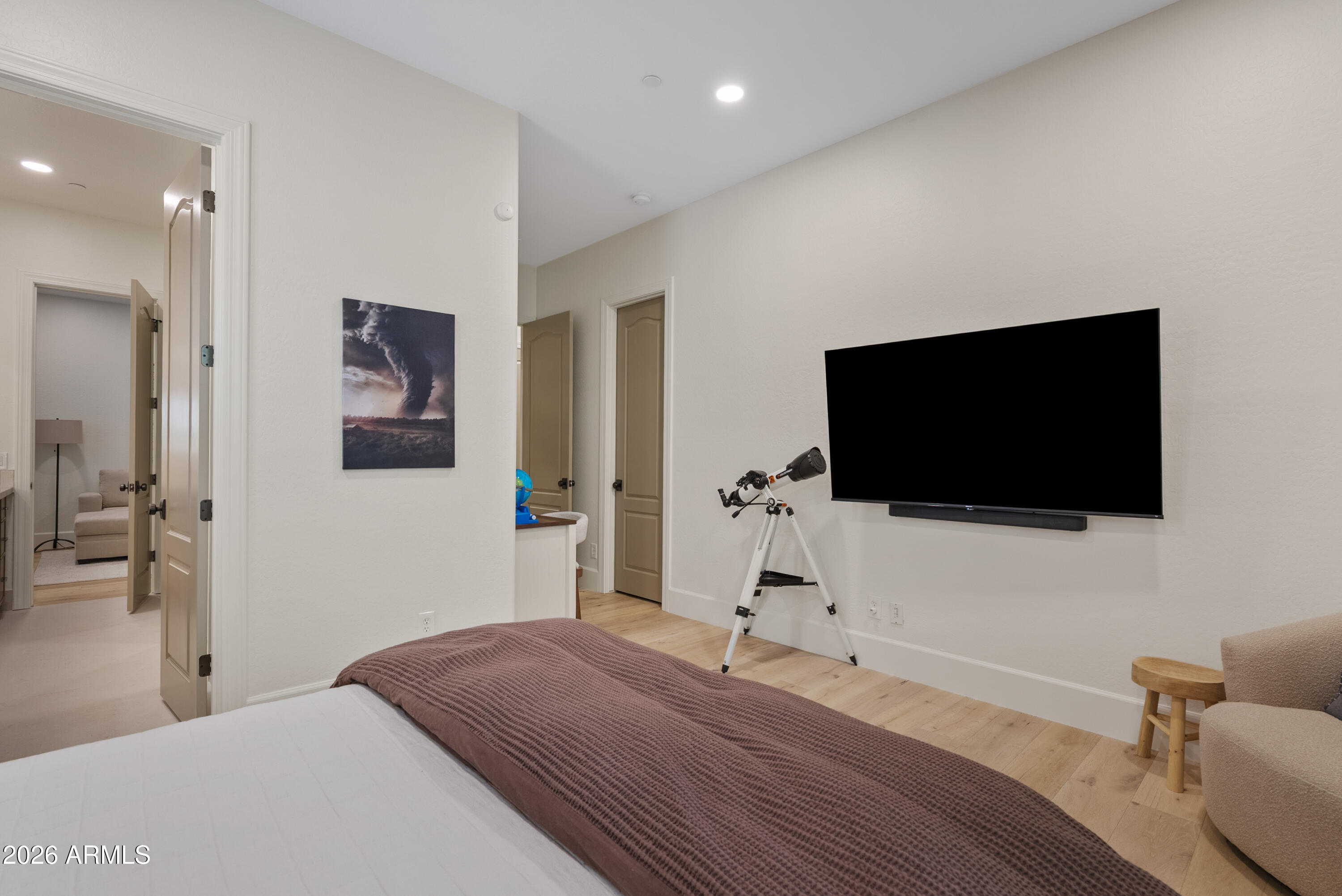 3939 E ENCANTO Street