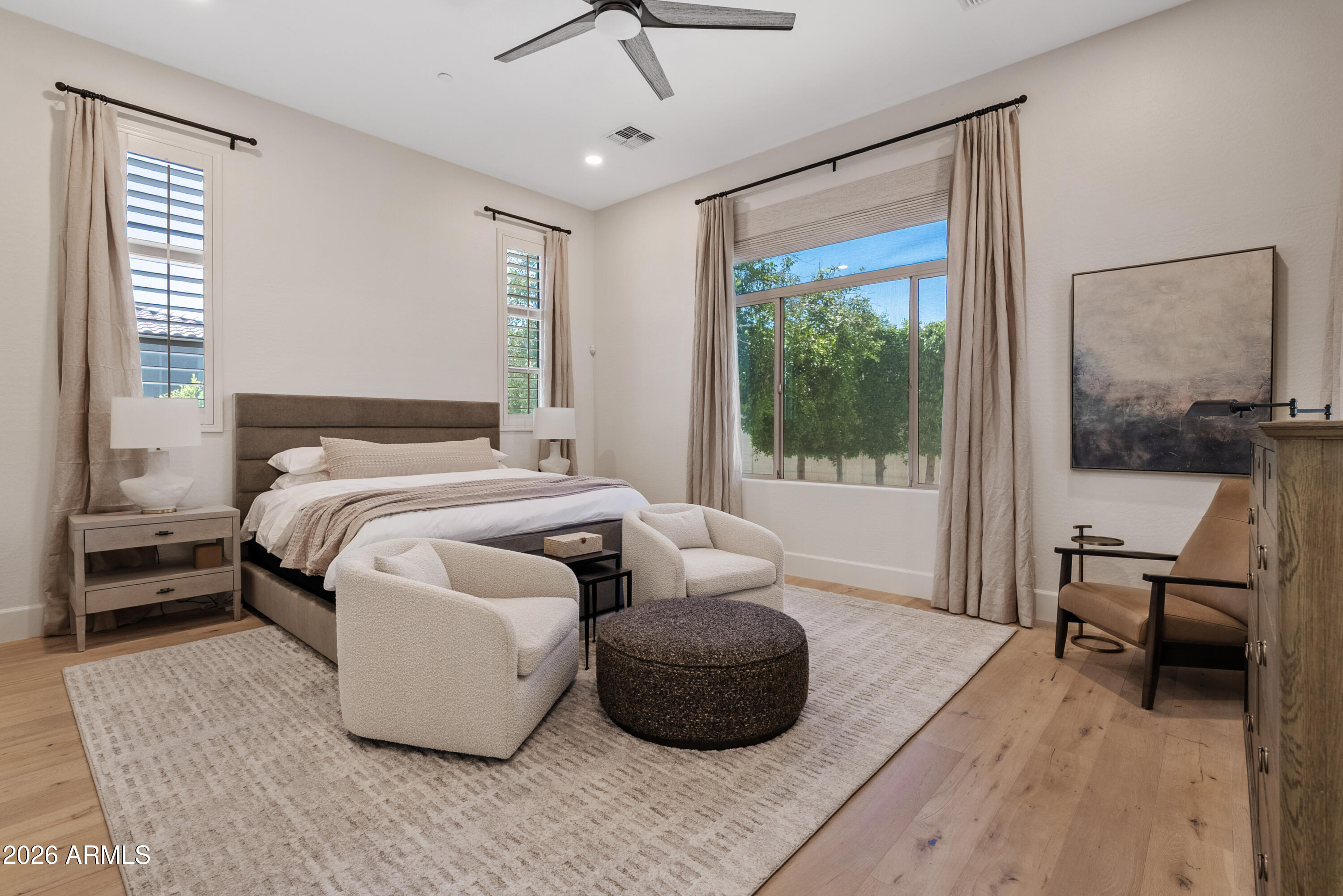 3939 E ENCANTO Street