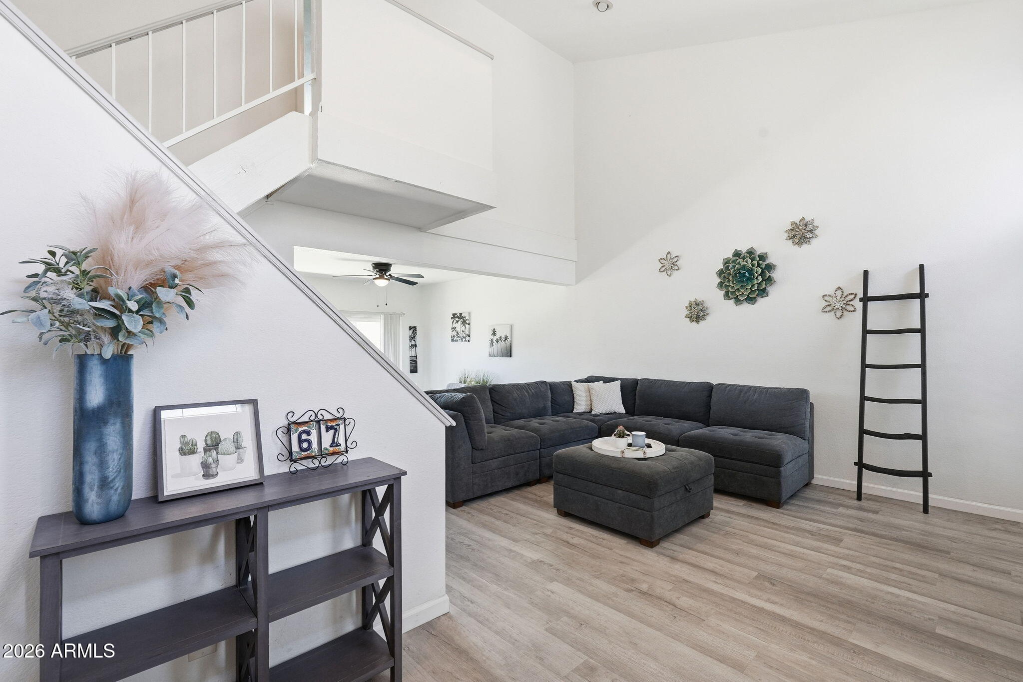 2524 S EL PARADISO 67