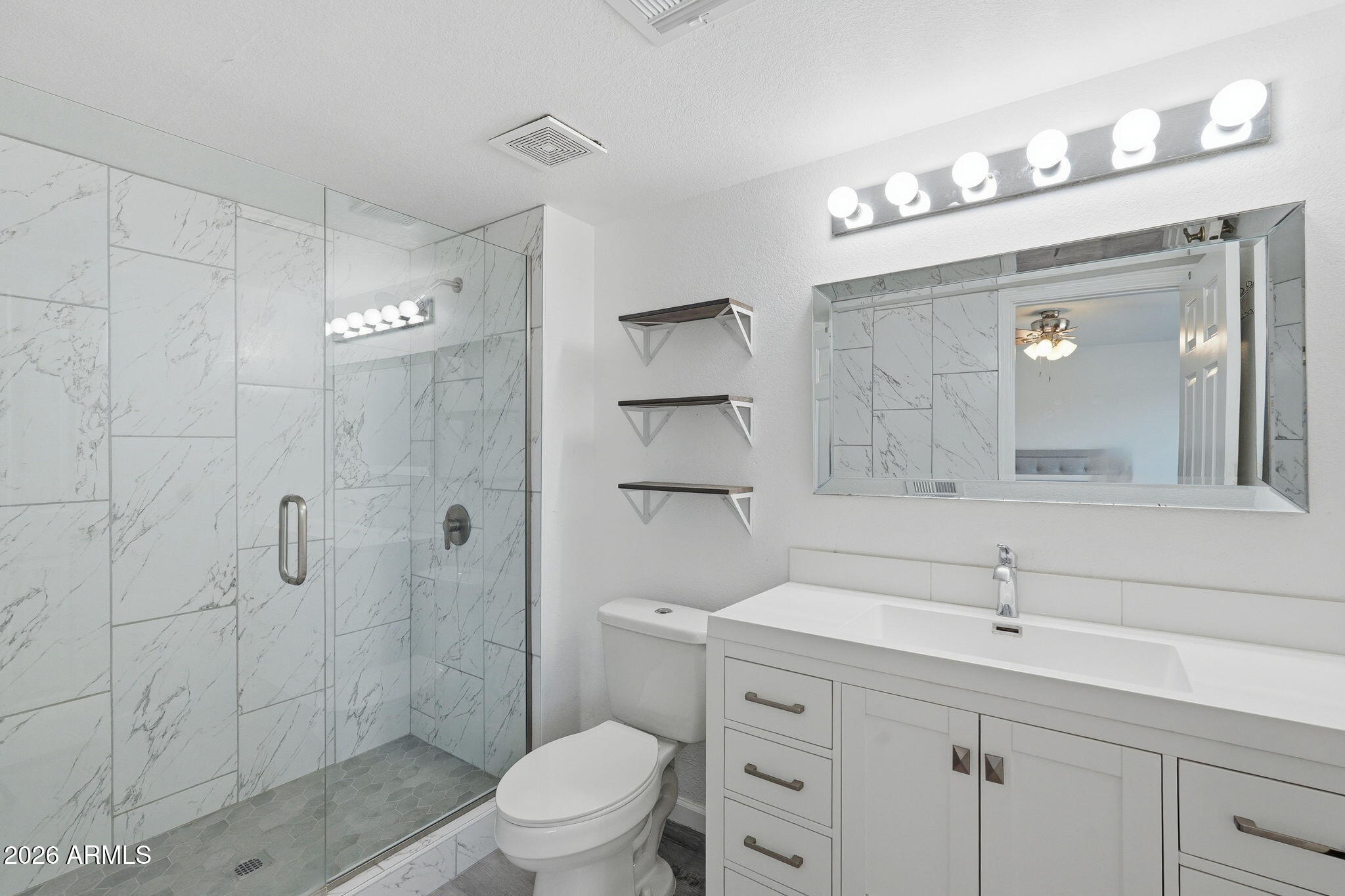 2524 S EL PARADISO 67