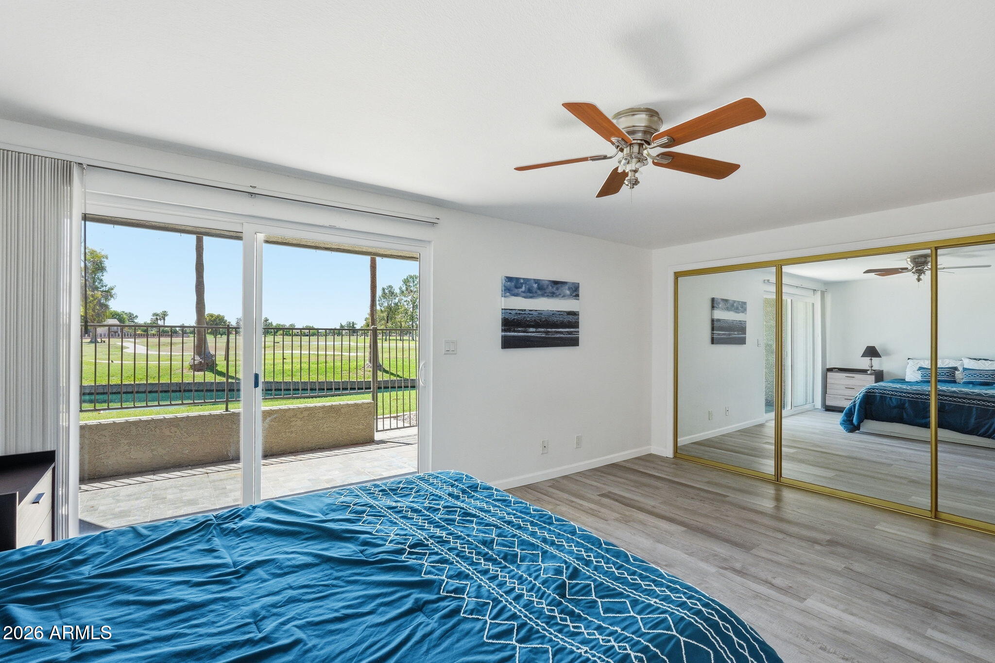 2524 S EL PARADISO 67