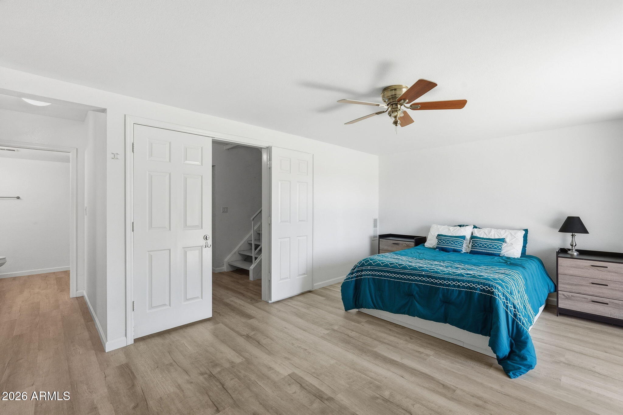 2524 S EL PARADISO 67