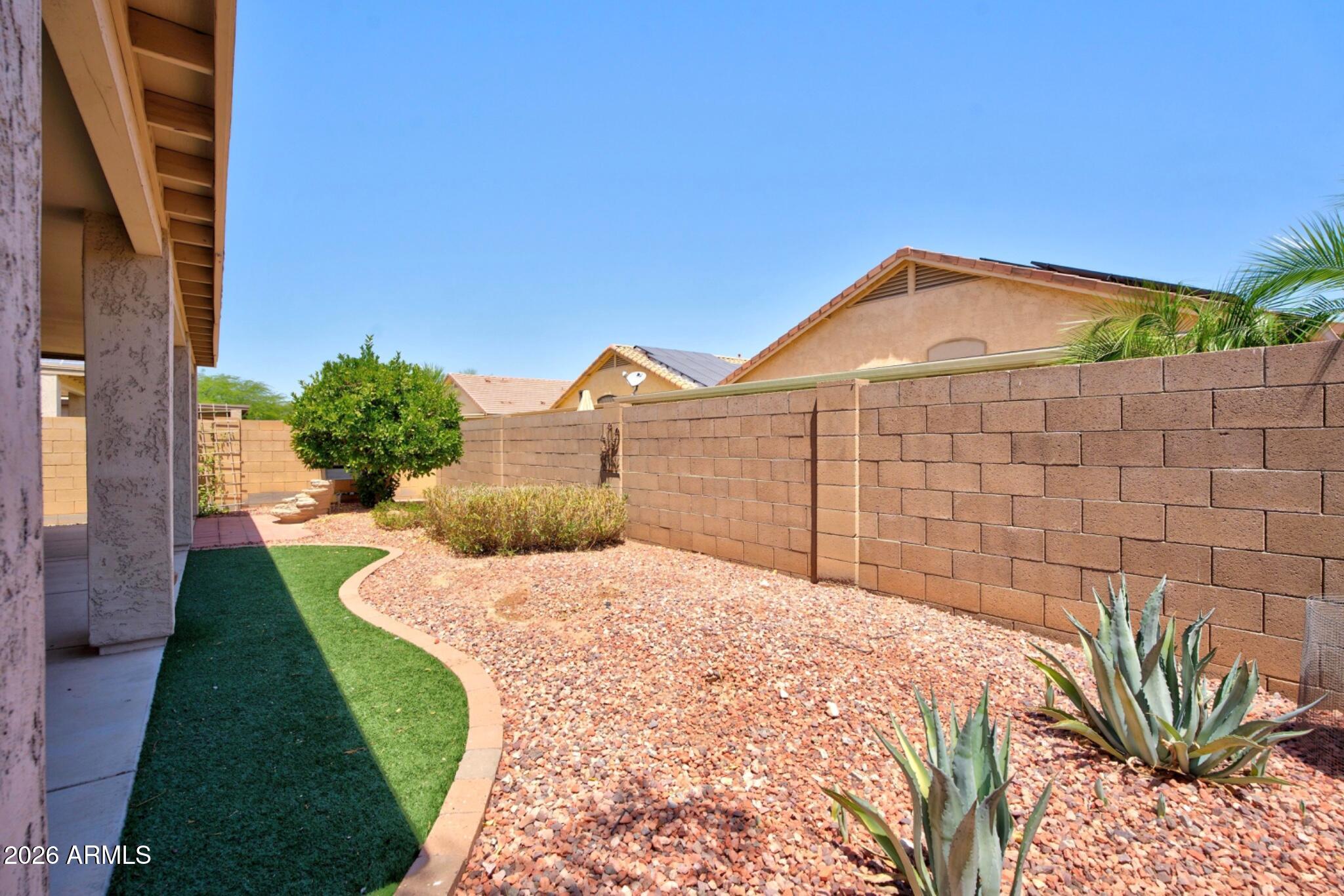 18274 W SPENCER Drive