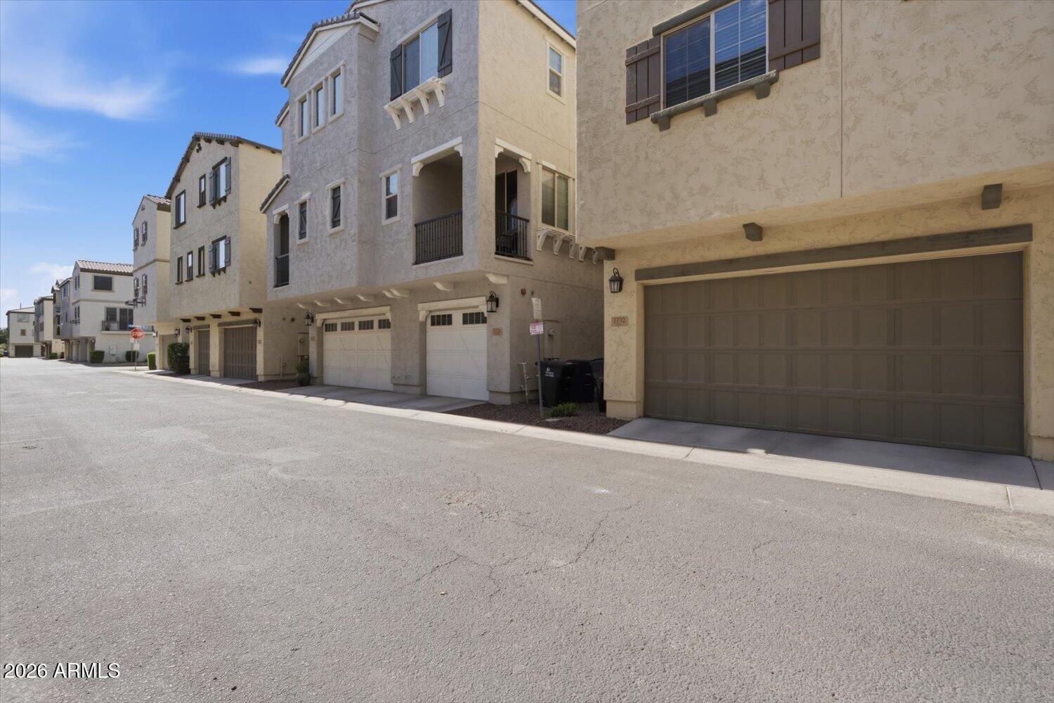 1732 E DOGWOOD Lane