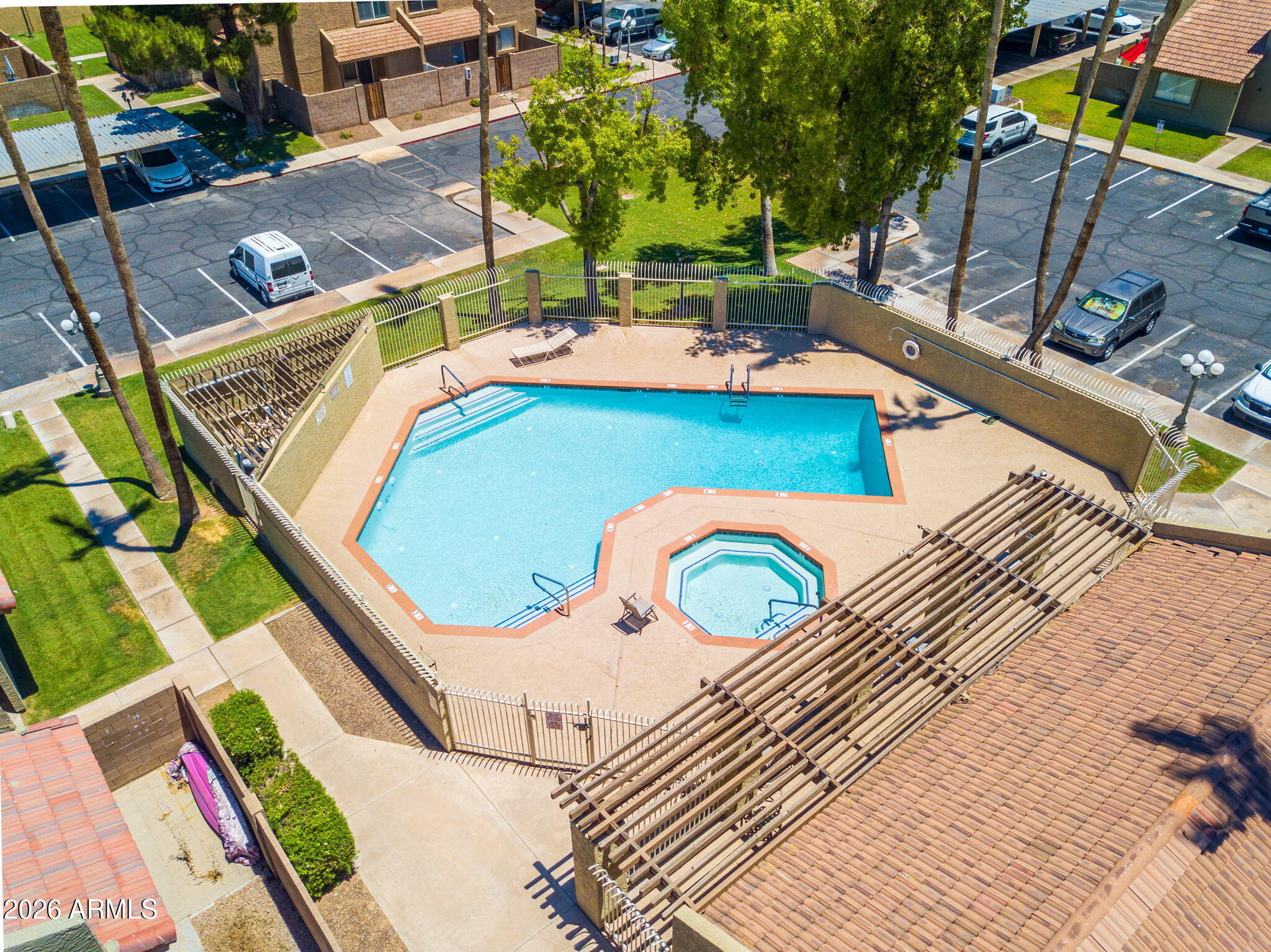 222 W BROWN Road 32