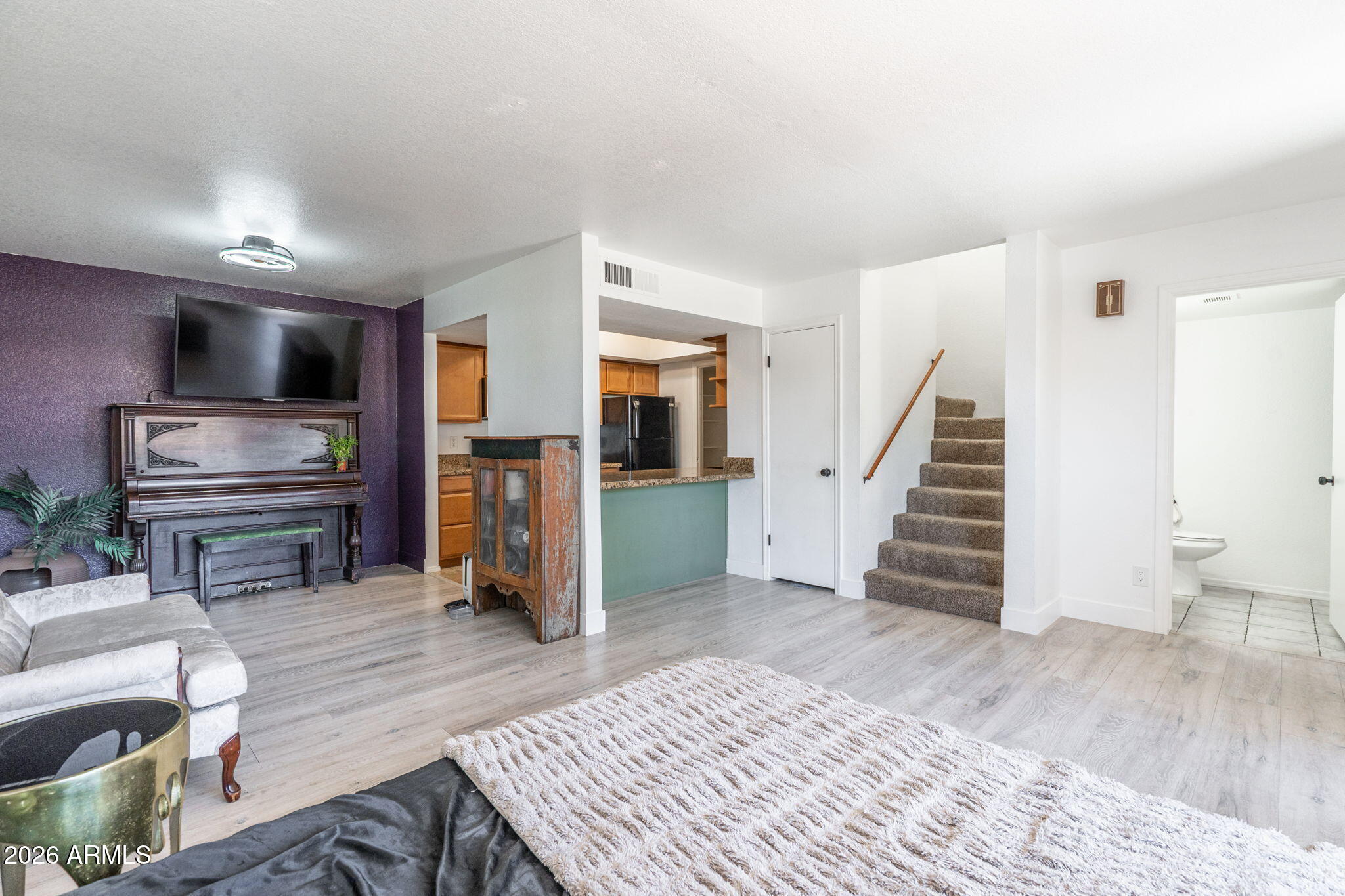 222 W BROWN Road 32