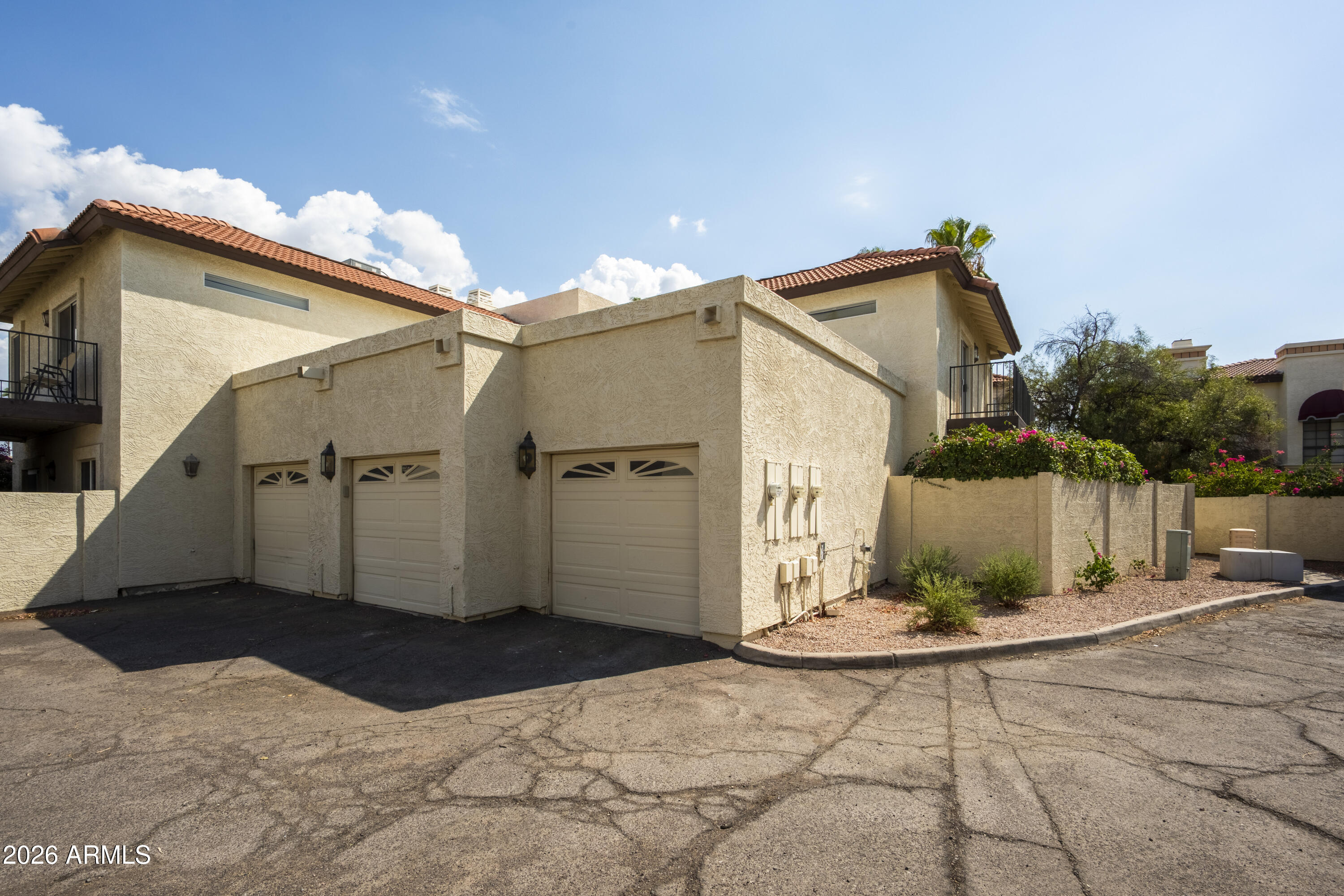 5032 E SIESTA Drive 3